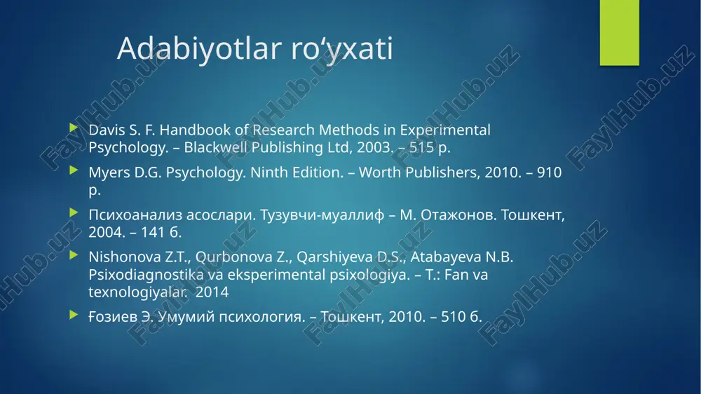 staqil fanga aylangach, uning asosiy maqsadi laboratoriya sharoitida introspeksiya (o’zini o’zi kuzatish) usuli yordamida katta yoshdagi odam psixik hayotining asosiy elementlarini ochishdan iborat bo’lib qoldi. keyinchalik psixologiyada strukturaviy maktab deb nom olgan bu yo’nalishga 1879 yili leypsigda birinchi psixologik laboratoriya tashkil qilgan vilgelm vundt asos solgandi. vundt psixologiyaning asosiy vazifasi sifatida ong jarayonini qismlarga ajratish va ular o’rtasidagi qonuniyat bog’lanishlarini o’rganishni taklif qildi shuning uchun venalik yosh vrach zigmund freyd tomonidan hyech kimning yordamisiz ishlab chiqilgan odamlarni o’rganishning butunlay yangi yondashuvi paydo bo’lganda o’sha davrning psixologlari karaxt holatga tushib qolishdi. odam psixik hayotining markaziga ongni qo’yish o’rniga freyd uni ozgina qismi suvning tepasiga chiqib turgan aysbergga qiyosladi. shu davrgacha hukmronlik qilib kelgan odamga o’z xulqini anglay oladigan aqlli mavjudot sifatida qarashlarga zid ravishda u boshqacha nazariyani taklif qildi: odamlar doimiy ziddiyat holatida bo’lishadi va bu ziddiyatlarning sababi butunlay boshqa, psixik hayotning yanada kengroq sohasi bo’lgan – anglanmaydigan jinsiy va agressiv …