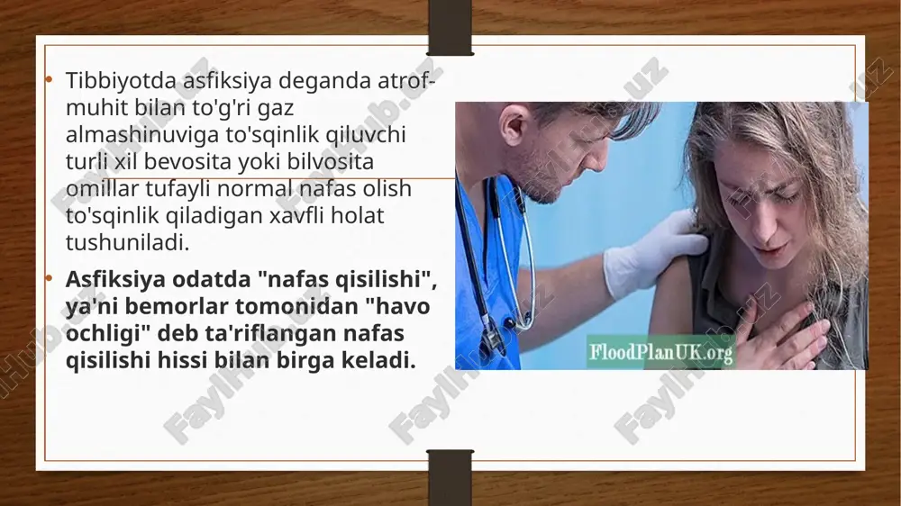 iya (ba'zida jinsiy qo'zg'alishni kuchaytirish uchun amalga oshiriladi); osilgan; bronxial astma yoki anafilaktik shok tufayli havo yo'llarining torayishi; intilishi qaytarmoq (odatda bolalar va giyohvand moddalarni iste'mol qiluvchilar). tashqi havoning o'zgarishi asfiksiya turli vaziyatlarda yuzaga keladigan juda past kislorod konsentratsiyasini o'z ichiga olgan atmosferaga uzoq vaqt ta'sir qilish natijasida paydo bo'lishi mumkin. samolyot salonidagi bosimning yo'qolishi. samolyot ichidagi bosim 6000 fut (1800 m) ekvivalentida saqlanadi, ammo bosim tizimining ishlamay qolishi ichki bosimni tashqaridagi bosimga qaytarishi mumkin. ishchilar kislorodsiz va havodan og'irroq gazlar, odatda metan yoki karbonat angidrid bo'lgan kanalizatsiya yoki kemaning omboriga tushganda; resirkulyatsiya qilingan nafas olish havosi etarli kislorodni o'z ichiga olmasa, yopiq sxemali suv osti rebratoridan ehtiyotkorlik bilan foydalanilganda. asfiksiyaning haddan tashqari misoli, 11 yil 29 iyunda "soyuz 1971" kosmik kemasining dekompressiyasida bo'lgani kabi, kosmos vakuumiga ta'sir qilish natijasida paydo bo'lgan bo'lib, inson kosmosda birinchi va yagona vafot etgan kun. nafas olishda kimyoviy yoki psixologik aralashuv turli xil kimyoviy …