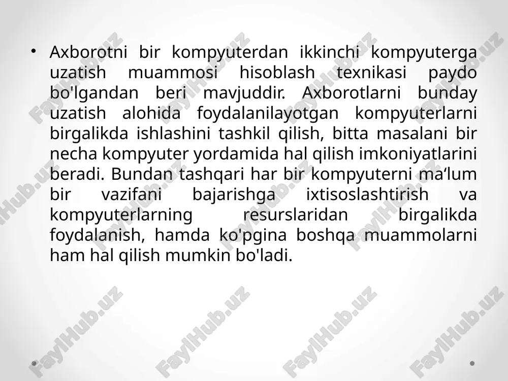 lumotlarni birgalikda qayta ishlash va ma'lumotlarni ayirboshlash va dastur, chop etish qurilmasi, modem va boshqa qurilmalardan birgalikda foydalanish imkoniyatiga ega bo'lishadi. mintaqaviy tarmoqlar - mamlakat, shahar, va viloyatlar darajasida kompyuterlarini va lokal tarmoqlarni maxsus aloqa yoki telekommunikatsiya kanallari orqali o’zaro bog’lagan tarmoqlar. global tarmoqlar - o’ziga butun dunyo kompyuterlarini, abonentlarini, lokal va mintaqaviy tarmoqlarini telekommunikatsiya (kabelli, simsiz, sun’iy yo’ldosh) aloqalari tarmog’i orqali bog’lagan yirik tarmoq. tarmoq topologiyalari topologiya – bu tarmoqning tuzilishi, bog’lanishdagi fizik yoki elektrik konfiguratsiyasi. uning bir nechta turlari mavjud. umumiy shina (bus) yulduzsimon (star) xalqa (ring) barcha elementlar bir biri bilan to’g’ridan to’g’ri ulangan topologiya (mesh) shina (bus) topologiyasi shina topologiyasi tarmoqlarining afzalliklari: kabel iste’moli sezilarli darajada kamayadi; tugunlardan birining ishdan chiqishi butun tarmoqning ishlashiga ta’sir koʻrsatmaydi; tarmoqni sozlash oson. yulduz topologiyasi yulduz topologiyasi tarmoqlarining afzalliklari: yangi kompyuterni ulash oson; markazlashgan boshqaruv imkoniyati mavjud; tarmoq alohida shaxsiy kompyuterlarning ishdan chiqishiga va alohida shaxsiy kompyuterlarning uzilishiga chidamli. halqa …