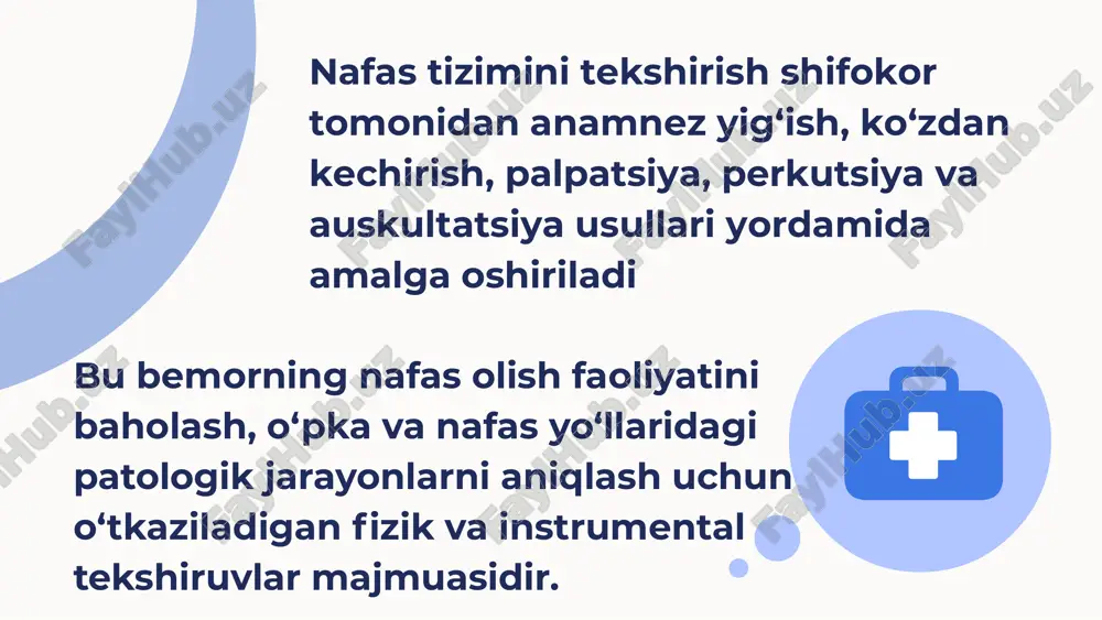 skultatsiya natijalari orqali aniqlanadigan holatlar pnevmoniya — bronxial nafas, krepitatsiya. bronxit — quruq va nam xirillashlar. astma — hushtaksimon xirillashlar. plevrit — plevra ishqalanish shovqini. o‘pka shishi — nam, yirik pufakchali xirillashlar. perkutsiya (urib ko‘rish usuli) perkutsiya — bu nafas tizimini tekshirishning fizik usuli bo‘lib, shifokor barmoq yoki maxsus bolg‘acha yordamida ko‘krak qafasiga engil uradi va hosil bo‘lgan tovushni tinglab, o‘pka va plevra holati haqida ma’lumot oladi. ushbu usul nafas tizimidagi zichlik, havo miqdori va bo‘shliqlarni aniqlashda muhim ahamiyatga ega. 🔹 perkutsiyaning maqsadi o‘pka to‘qimasining havo bilan to‘lish darajasini aniqlash; o‘pka chegaralarini belgilash (yuqori, pastki, old, orqa); o‘pka yoki plevrada suyuqlik yoki havo to‘planishini aniqlash; patologik o‘zgarishlarni (pnevmoniya, plevrit, o‘pka shishi) topish. 1. qiyosiy perkutsiya (taqqoslab urish) o‘pkaning turli joylarida tovushlarni solishtirish. chap va o‘ng tomon bir xil sharoitda urib tekshiriladi. maqsad — tovushdagi farqni aniqlash. 2. topografik perkutsiya o‘pkaning chegaralarini (yuqori, pastki, medial) aniqlash. bu usul yordamida o‘pka kengaygan …