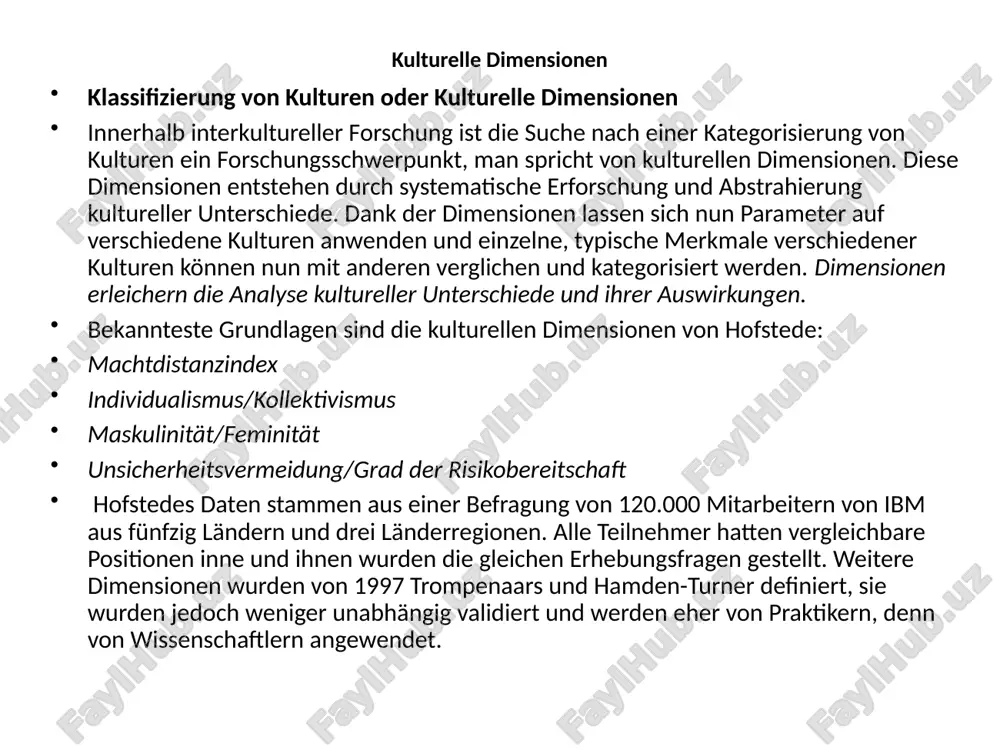 s dem damals neuen könig von schweden (und später auch von norwegen) widerfahren ist, wird als kulturschock bezeichnet. in seiner heimat frankreich wird seit jeher eine wesentlich höhere distanz zu vorgesetzten gewahrt; ein untergebener würde nie über einen vorgesetzten lachen, wenn dieser einen fehler begeht. man kann also sagen, dass in schweden, wo schon sehr lange prinzipien von gleichheit und gerechtigkeit herrschen, eine geringere machtdistanz vorherrscht. machtdistanz beschreibt auch die art und weise in wieweit eine gesellschaft bereit ist, mit ungleichheit zu leben innerhalb der untersuchungen von hofstede wird machtdistanz als eine kulturelle dimension definiert, als ein parameter, der die kultur eines landes prägt. machtdistanz drückt emotionale distanz aus, die zwischen mitarbeiter und vorgsetztem herrscht. hofstedes fragestellung an die mitarbeiter von ibm im bezug auf machtdistanz betrafen: die ängstlichkeit der arbeitnehmer gegenüber vorgesetzten, die einschätzung, ob der vorgesetzte autokratisch oder patriarchalisch handelt und wie sich der arbeitnehmer das verhältnis wünscht. …