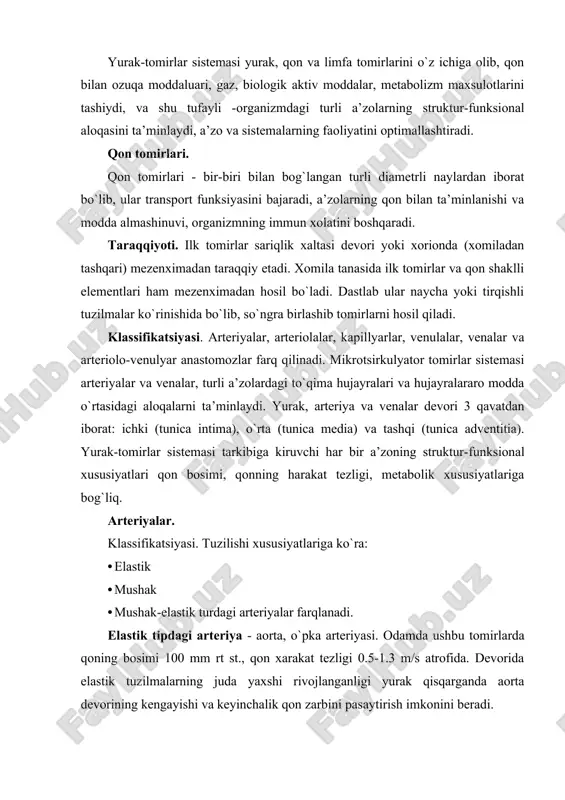 beradi. aortaning ichki pardasi: a) endoteliy (endothelium); b) subendoteliy (stratum subendothelium) va v) elastik tolalar chigali (plexus fibroelasticus) qavatlaridan iborat. endoteliotsitlar - uzunligi 500 va qalinligi 150 mkmli yassi hujayralar, odatda 1 ta yadro, kamdan-kam xollarda bir necha yadroga ega bo`lishi mumkin. sitoplazmasida mitoxondriya va mikrofilamentlar yaxshi, endoplazmatik to`r kuchsiz rivojlangan. subendoteliy qavati - siyrak tolali shakllanmagan biriktiruvchi to`qimadan iborat, ko`plab yulduzsimon hujayralar tutadi; ayrim silliq mushak hujayralari uchraydi; o`rta parda bilan chegarasida nozik elastik tolalar chigali joylashgan. o`rta qavati 50-70 darchali elastik membranalar va spiralsimon yo`nalgan silliq miotsitlardan iborat. silliq miotsitlar, darchali elastik membranalar o`zaro bog`langan va aorta devorining yuqori elastikligini ta’minlab, qon zarbini kamaytiradi. tashqi parda siyrak tolalai shakllanmagan biriktiruvchi to`qimadan iborat bo`lib, tarkibida bo`ylamasiga yo`nalgan elastik va kollagen tolalar, tomirlar devorini oziqlantiruchi tomirchalar va innervatsiya qiluvchi nerv tolalarini tutadi. sog`lom tomirlarda endoteliy antitrombogen omilni ishlab chiqaradi, qonnnig shaklli elementlari, jumladan eritrotsitlar, trombotsitlarning cho`kmaga tushib qolishiga to`sqinlik qiladi. …