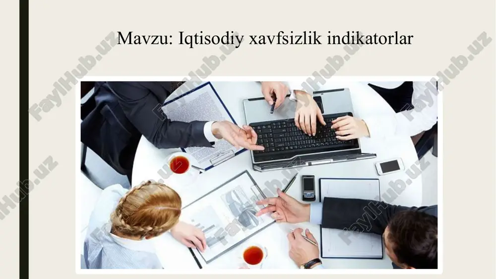 g barchasini me’yorida saqlab turishga qaratilishi kerak. iqtisodiy xavfsizlikning bir chegaraviy ko’rsatkichi boshqa shunday ko’rsatkichning yomonlashuvi hisobiga ta’minlanishi mumkin emas. davlat har bir konkret holatda xavfsizlik va iqtisodiy samaradorlikni uyg’unlashuvini ta’minlashga harakat qilishi kerak bo’ladi. ayni paytda qisqa davr oralig’ida foyda keltirishi mumkin bo’lgan ish, strategik jihatdan umuman foydasiz bo’lishi mumkin. iqtisodiy xavfsizlikning mezoni – iqtisodiy xavfsizlikning mohiyatini ifodalovchi muhim jarayonlar nuqtai nazaridan iqtisodiy holatni baholash hisoblanadi. u quyidagilarni o’z ichiga oladi: – resurs salohiyati va uni rivojlantirish imkoniyatlarini baholash; – resurs, kapital, mehnatdan samarali foydalanish darajasini etakchi mamlakatlar darajasiga va shuningdek, ichki va tashqi xarakterga ega bo’lgan tahdidlar minimumni tashkil etgandagi darajasiga muvofiqligini baholash; – iqtisodiyotning raqobatbardoshligini baholash; – hududiy sarhadlarni va iqtisodiy makonni yaxlitligini baholash; – suverenitet va mustaqillikni, tashqi tahdidlarga qarshi turish imkoniyatlarini baholash; – ijtimoiy barqarorlikni va ijtimoiy ziddiyatlarni oldini olish va hal etish imkoniyatlarini baholash. mamlakat iqtisodiy xavfsizligini ta’minlashga qaratilgan tadbirlarni amalga oshirish uchun uning …