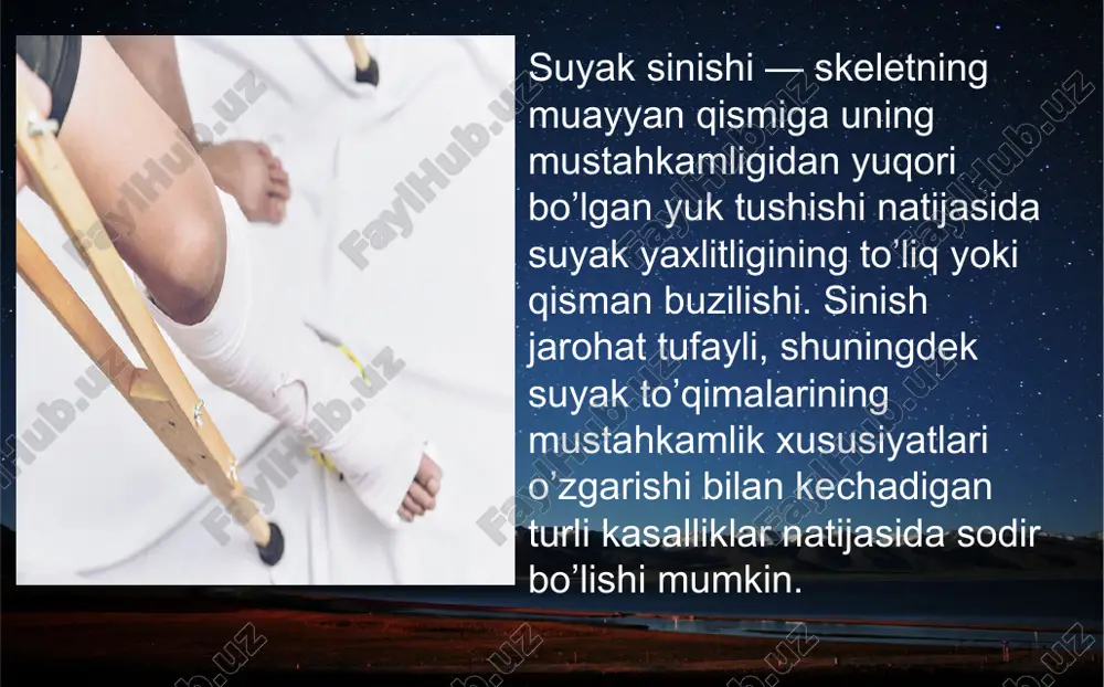 ng chetlari jarohatdan tashqariga yo’nalishda tozalanishi kerak; jarohat atrofiga yod, xlorgeksidin, vodorod peroksidi kabi antiseptik surtilishi darkor; yod jarohatga tushmasligi kerak. arterial qon ketishda birinchi yordam qonni vaqtincha to’xtatish uchun jarohatlangan arteriyani darhol uning yonidan o’tadigan suyakka bosish kerak. arteriyalarni bosish usullari: uyqu arteriyasi — kaftni jabrlanuvchi bo’ynining orqa qismiga qo’yib, boshqa qo’l barmoqlari bilan arteriya ustiga bosish. yelka arteriyasi osonlikcha aniqlanadi, uni yelka suyagiga bosish kerak. o’mrov osti arteriyasidan qonni to’xtatish qiyin. buning uchun jabrlanuvchining qo’lini orqaga olib, o’mrov ortida joylashgan arteriyani birinchi qovurg’aga bosish kerak. qo’ltiq osti arteriyasini barmoqlar bilan qattiq bilan bosish kerak, chunki u chuqur joylashgan bo’ladi. elektr toki urishi bilan bogʼliq baxtsiz hodisalarning deyarli yarmi oʼlim bilan tugaydi. shuning uchun, kimnidir elektr toki urgan boʼlsa, qanday yordam koʼrsatilishi kerakligini bilish muhimdir. buning uchun: ▫️ hodisa sodir boʼlgan joy siz uchun xavfsiz ekanligiga va jabrlanuvchi elektr toki bilan aloqada emasligiga ishonch hosil qiling. ▫️ аgar jabrlanuvchi …