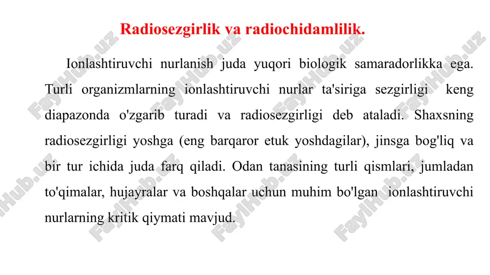 b chiqqan elektron asta-sekin energiyasini yo'qotadi va boshqa suv molekulasi tomonidan tutilib, manfiy zaryadlangan suv molekulasini hosil qiladi. suv molekulalarining nurlanish bilan o'zaro ta'sirining barcha sanab o'tilgan birlamchi mahsulotlari (h2o+, h2o-, h2o*) beqaror va ular parchalanib ionlar va erkin radikallarni hosil qilishi mumkin. bundan tashqari, hosil bo’lgan elektron o'zini to'rtta suv molekulasi bilan o'rab olishi va gidratlangan elektronga aylanishi mumkin va keyin h2o+ molekulasi tomonidan yutilib, qo'zg'atilgan suv molekulasini hosil qilishi mumkin. qo'zg'atilgan suv molekulasi vodorod ioni h+ va gidroksil radikal oh- ga parchalanadi. hosil bo’lgan radikallar boshqa suv molekulalari bilan reaksiyaga kirishishi mumkin. kislorod effekti suv radiolizi mahsulotlari vodorod atomlarini organik molekulalardan ajratib, ularni radikallarga aylantirishga qodir, shuningdek, suv radiolizi mahsulotlari erigan kislorod molekulalari bilan reaksiyaga kirishishi mumkin, natijada yuqori reaktivlikka ega bo'lgan peroksid radikallari hosil bo'ladi. 2h2o + o2 → 2 h2o2 kislorod borligida qo'shimcha reaktiv radikallar hosil bo'ladi, ular kuchli zarar etkazuvchi ta'sirga ega. bundan tashqari, kislorod …
