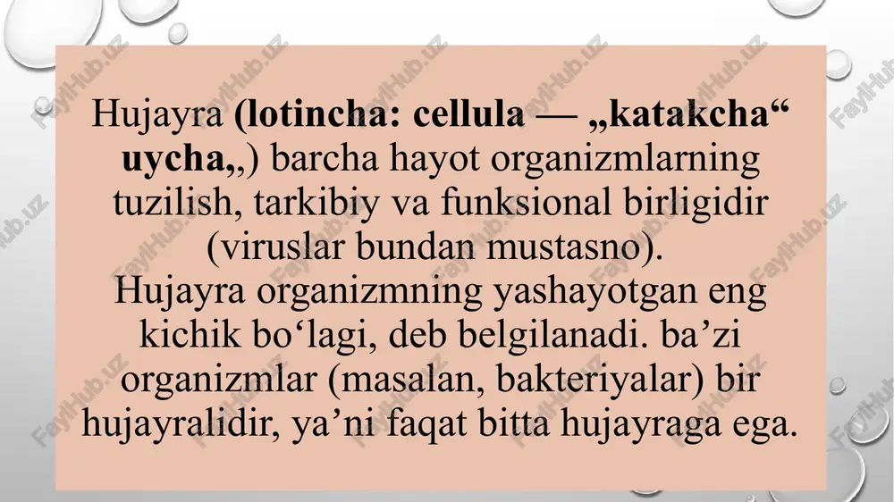 bo’lgan; lekin tayyor oziq bilan oziqlanadigan koloniya bo’lib yashovchi hayvonlardan kelib chiqqan. dastlabki, ko’p hujayralilar tanasi ikki qavat hujayralardan iborat bo’lgan. keyinchalik hujayralar har xil vazifalarni bajarishga moslasha borishi bilan ularning tuzilishidan ham farq paydo bo’lgan. tashqi qavat hujayralari harakatlanish va oziqni ushlashga, ichki qavat esa oziqni hazm qilishga ixtisoslashgan. shu yo’l bilan bo’shliqichilar paydo bo’lgan. bo’shliqichilar endotermasida xivchinli hujayralarning bo’lishi ularning koloniya bo’lib yashovchi xivchinlilardan kelib chiqqanligiga dalil bo’ladi. yuksak ko’p hujayralilarning kelib chiqishi. hayvonot dunyosining bundan keying taraqqiyoti uch qavatli hayvonlarning paydo bo’lishi bilan bog’liq. dastlab uch qavatli hayvonlar hozirgi sodda tuzilgan kiprikli chuvalchanglarga o’xshash bo’lgan. evolutsiya davomida hujayralar tobora ixtisoslasha borishi natijasida to’qimalar kelib chiqqan. muskul to’qimasi paydo bo’lishi harakatlanishning murakkablashuviga, nerv to’qimasi sezgi organlari va reflekslarning rivojlanishiga olib kelgan. 2. hujayraning ko’payishi. barcha organizmlarning ikkiga bo’linishi kurtaklanish, spora hosil qilish, shizogoniya va vegetativ organlarning ko’payishi tufayli amalga oshadi. botanika va zoologiyadan bir hujayrali suv o’tlari, xlorella, …