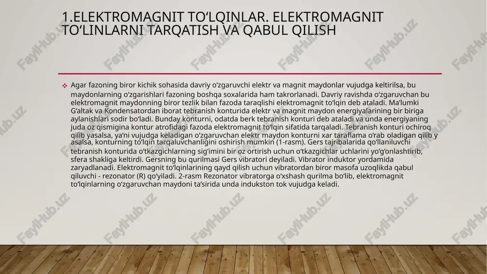 ye elektr va n magnit maydonlar)ning fazoda chekli tezlik bilan tarqalish jarayoni. oʻzgaruvchi induksiya oqimi uyurma elektr maydonni, u esa, oʻz navbatida, uyurma magnit maydonni uygʻotadi. tarqalayotgan elektromagnit maydon elektromagnit toʻlqinlar deyiladi. elektromagnit toʻlqinlar koʻndalang toʻlqinlar boʻlib, vakuumda s=3105^ tezlik bilan tarqaladi. elektromagnit toʻlqinlar xossalariga u tarqalayotgan muhit sezilarli taʼsir koʻrsatadi. elektromagnit toʻlqinlar boshqa ixtiyoriy toʻlqinlar kabi sinishi, toʻla ichki qaytishi, dispersiya, interferensiya, difraksiya hodisalariga uchrashi mumkin. elektromagnit toʻlqinlarning barcha xususiyatlari, ularning uygʻonish va tarqalish qonunlari maksvell tenglamalari yordamida toʻla tavsiflanadi. 2. elektromagnit to‘lqinlarning xossalari. ma’lumki davriy ravishda o‘zgaruvchi elektromagnit maydonning tarqalishini elektromagnit to‘lqin deb ataladi. elektromagnit to‘lqinni shunday ikki o‘zaro perpendikulyar tekisliklarda yotuvchi sinusoidalar shaklida tasvirlash mumkinki, bunda to‘lqin shu ikki tekislik kesishishi natijasida xosil bo‘lgan chiziq bo‘ylab tarqaladi. maksvell ta’limotiga asosan, elektromagnit to‘lqinning biror muxitda tarqalish tezligi shu muxitning elektr va magnit xususiyatlariga bog‘liq bo‘lib, uning qiymati quyidagi munosabat bilan aniqlanadi. vakuumda muxitning magnit sindiruvchanligi va diyelektrik singdiruvchanliga …