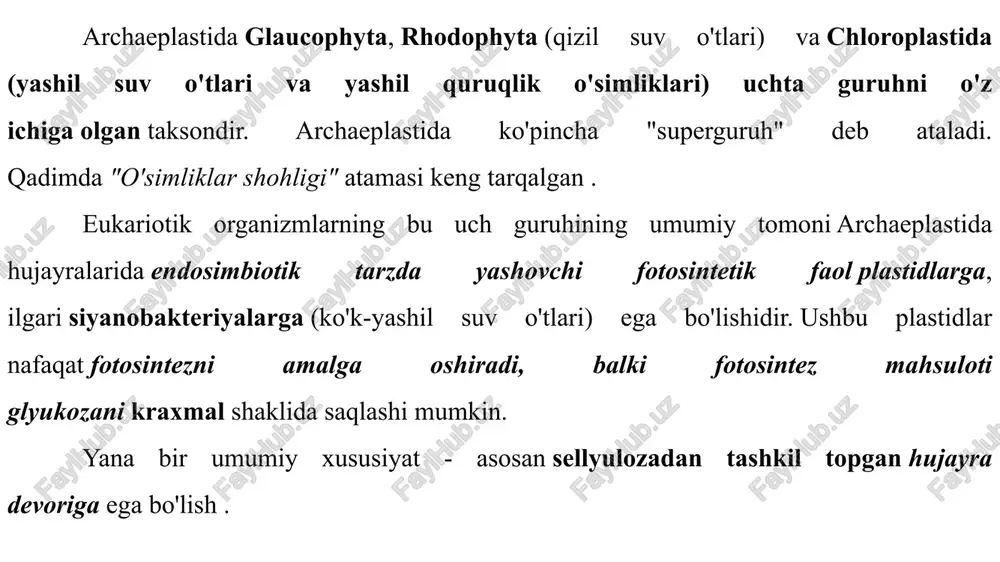 atlari maxsus belgilar qizil suv o‘tlari (rhodophyta) xlorofill a, fikobiliproteinlar (fikotsianin, fikoeritrin) xloroplast tashqarisida oddiy plastid, 2 membranali dengizda ko‘p tarqalgan, qizil rangli pigmenti bor yashil suv o‘tlari va quruqlik o‘simliklari (viridiplantae / chloroplastida) xlorofill a va b xloroplast ichida oddiy plastid, 2 membranali quruqlik o‘simliklarining ajdodi, keng tarqalgan glaukofitlar (glaucophyta) xlorofill a, siyanobakterial pigmentlar xloroplast ichida sianella – peptidoglikan qatlami saqlangan juda qadimiy guruh, siyanobakteriyaga o‘xshash plastidlarga ega taksonomiyasi 2005-yilda glaukofitlar, qizil suv o‘tlari va yashil suv o‘tlari hamda quruqlik o‘simliklaridan tashkil topgan guruh archaeplastida deb atalgan va dastlab bu guruh monofiletik, ya’ni bitta umumiy ajdoddan kelib chiqqan deb qabul qilingan. keyinchalik chop etilgan ko‘plab tadqiqotlar bu qarashni qo‘llab-quvvatlagan bo‘lsa-da, ayrim tadqiqotlarda archaeplastida parafiletik bo‘lishi mumkinligi ham taklif etilgan. shunga qaramay, yaqinda o‘tkazilgan molekulyar tadqiqotlarda, ayniqsa qizil suv o‘tlari genlari boyitilgan ma’lumotlarga asoslanib, plantae (archaeplastida) monofiliyasi uchun kuchli signal kuzatilgan va bu natijalar ushbu guruhning tabiiy toifa sifatida qaralishini …