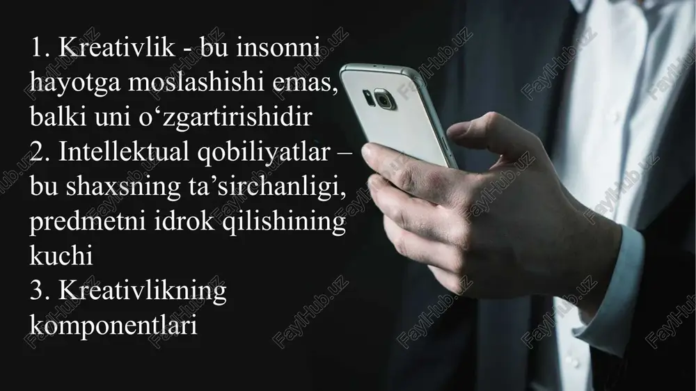 ar hayotida, faoliyatda yuqori ko‘rsatkichlarni ko‘rsatishgan. iq koeffitsenti pastroq bo‘lgan sinaluvchilar ulardan farqli o‘laroq 30 marta kam yutuqlarga erishishgan. intellekt va kreativlikning bir biriga bog‘liq emasligini boshqa tadqiqotlarda tadqiq etilgan. kreativlik- bu insonni hayotga moslashishi emas , balki uni o‘zgartirishidir. kreativlikning asosiy omili bu insonning dezadabtatsiyasi, ya’ni uni atrof olam va ijtimoiy muhitga moslasha olmasligida deb qaralan nazariyalar ham mavjud. ba’zi olimlar shaxsning kreativlik xususiyatini tashqi olam va insonllardan yolg‘izlanish deya ta’rif berishgan aynan real olamga nisbatan dezadaptatsiyasi mavjud bo‘lgan, moslasha olmagan inson o‘zidagi yolg‘izlikni engib o‘tish uchun ijod qilish va yangilik yaratishni boshlar ekan. a.adlerning fikricha, insondagi kreativlik o‘zida mavjud bo‘lgan noto‘liqlik kompleksini to‘ldirish vositasi deb bilgan. empirik tadqiqotlarda ko‘rsati-lishicha, ijodkor qobiliyatli bolalar shaxsiy va emotsional sohada jiddiy muammolarga duch kelishadi. kreativlik – bu shaxsning yangi g‘oyalarni yaratishi, tafakkurning an’anaviy sxemasidan chetga chiqib, o‘ziga xos, original qarorlar qabul qilishga qodirligi. mazkur atamaga ilk bora d.simpson 1922 yilda tafakkurning nostandart …