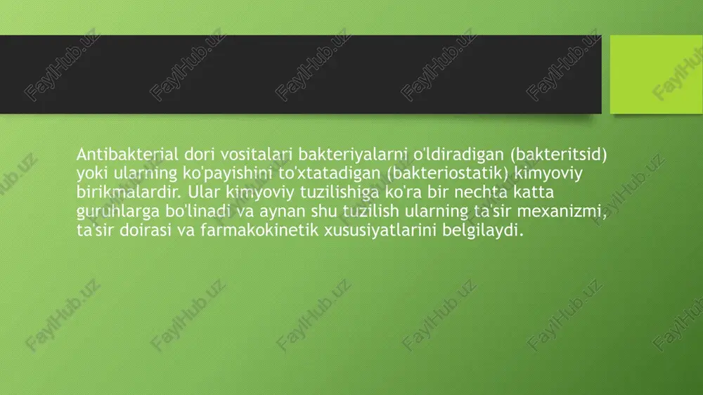ashtirilgan va qo'sh bog' mavjud. juda keng ta'sir doirasiga ega va ko'pchilik beta-laktamazalarga chidamli. * masalan: imipenem, meropenem, ertapenem. * monobaktamlar: beta-laktam halqasi boshqa halqalar bilan kondensatsiyalanmagan, ya'ni "mono" siklik tuzilishga ega. * masalan: aztreonam (asosan gram-manfiy bakteriyalarga ta'sir qiladi). makrolidlar murakkab tuzilishga ega bo'lib, katta (odatda 14, 15 yoki 16 a'zoli) makrosiklik lakton halqasiga bir yoki bir nechta uglevod qoldig'i (shakar) birikkan bo'ladi. ular bakteriostatik ta'sir ko'rsatib, bakterial ribosomaning 50s subbirligi bilan bog'lanadi va oqsil sintezini buzadi. * masalan: eritromitsin, klaritromitsin, azitromitsin, roksitromitsin. aminoglikozidlar kimyoviy tuzilishi aminoshakarlar (glikozid bog'lari orqali birikkan amino guruhli shakar molekulalari) qoldiqlaridan iborat. ular bakteritsid ta'sir ko'rsatib, bakterial ribosomaning 30s subbirligi bilan qaytmas tarzda bog'lanadi va oqsil sintezining turli bosqichlarini buzadi, noto'g'ri oqsillar hosil bo'lishiga olib keladi. * masalan: streptomitsin, gentamitsin, tobramitsin, amikatsin, kanamitsin. tetratsiklinlar to'rtta kondensatsiyalangan olti a'zoli (tetratsiklik) naftatsenkarboksamid asosiga ega. ular bakteriostatik ta'sir ko'rsatib, bakterial ribosomaning 30s subbirligi bilan bog'lanadi va aminoatsil-trnk …