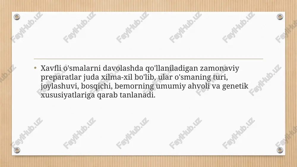 infeksiyalar va qonash xavfini oshiradi), og'iz bo'shlig'i yallig'lanishi. maqsadli terapiya preparatlari (target terapiya): bu preparatlar saraton hujayralarining o'sishi, bo'linishi va tarqalishi uchun zarur bo'lgan maxsus molekulalar (oqsillar, genlar)ga aniq ta'sir ko'rsatadi. ular sog'lom hujayralarga kamroq zarar yetkazishi bilan ajralib turadi. maqsadli terapiya uchun bemorning o'smasida ma'lum bir genetik o'zgarish yoki marker mavjudligi tekshiriladi. * mexanizmi: saraton hujayralarining o'ziga xos signal yo'llarini, o'sish faktorlarini yoki oqsillarini bloklaydi. * turlari va misollari: * monoklonal antikorlar: organizmda ishlab chiqariladigan antikorlarga o'xshash, ammo laboratoriyada yaratilgan oqsillardir. ular saraton hujayralari yuzasidagi maxsus oqsillarga yopishib, ularning faoliyatini bloklaydi yoki immun tizimini ularga hujum qilishga yo'naltiradi. * trastuzumab (herceptin): her2-musbat ko'krak bezi va oshqozon saratonida. * rituximab (mabthera): ba'zi limfoma va leykemiya turlarida. * bevacizumab (avastin): qon tomirlari o'sishini bloklaydi (angiogenez ingibitori sifatida ham ishlaydi), turli saratonlarda (yo'g'on ichak, o'pka, buyrak, miya o'smalari). * cetuximab (erbitux) va panitumumab (vectibix): egfr-musbat yo'g'on ichak saratoni, bosh va bo'yin o'smalarida. …