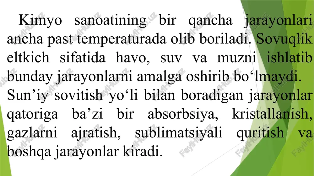 hqa gazlarni olish mumkin bo‘ladi. sovuqlik olishning termodinamik asoslari asosiy tushunchalar. termodinamika kursidan ma’lumki, energiyaning past temperaturali jismdan yuqori temperaturali jismga olib o‘tilishi entropiya s ning kamayishiga olib keladi va shuning uchun bu jarayonni amalga oshirish uchun ish bajarilishi kerak (ya’ni energiya sarflanadi). sovitish qurilmalarida issiqlikni past temperaturali muhitdan yuqori temperaturali muhitga o‘tkazish sovuqlik eltkich deb nomlanuvchi ishchi jism yordamida amalga oshiriladi. sovuqlik olish aylanma jarayon yoki sikl sifatida amalga oshirilib, kompressorda sovuq eltkich bug‘larini siqish uchun tashqaridan energiya keltiriladi. termodinamikaning qonunlariga binoan, yuqori t- temperaturali muhitdan pastroq temperaturali muhitga issiqlik o‘tkazilishida shu issiqlikning ishga aylanishining eng yuqori darajasi karno teskari siklning foydali ish koeffitsiyentiga to‘g‘ri keladi. shuning uchun past temperaturali muhitdan yuqori temperaturali muhitga issiqlik o‘tkazish jarayoni ko‘tilganda shu sikldan foydalanish mumkin bu sikl quyidagi jarayonlardan iborat: 1-2-bug‘simon sovuqlik eltkichini adiabatik siqish; 2-3-sovuq eltkich bug‘larining izotermik kondensatsiyalanishi. bu jarayon t temperaturadan tashqi muhitga q kondensatsiya issiqligini berish bilan boradi; …