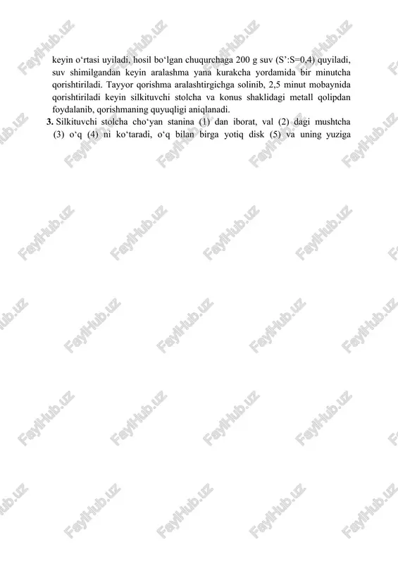 ‘tariladi, goh tushadi. o‘q shu tarzda harakatlanganda stolcha 10 mm ko‘tarilib, qolip (7) ni silkitadi. 4. qorishmani konussimon qolipga joylashdan oldin qolipning ichki yuzasini va shisha diskning yuzini salgina xo‘llash kerak. qorishma qolipga ikki qatlam qilib joylanadi (qatlamlarning qalinligi bir xil bo‘lishi kerak). har bir qatlam metall shibbalagich bilan zichlanadi. pastki qatlam 15 marta va ustki qatlam 10 marta shibbalanishi lozim. qorishmani joylayotganda va shibbalab zichlayotganda qolipni (konusni) shisha diskka bosib turish kerak. qorishmaning ortiqchasi pichoq tig‘i bilan sidirib tashlanadi-da, qolip asta-sekin ko‘tariladi. 5. so‘ngra g‘ildirakni dastasidan ushlab aylantirib turgan holda stolcha 30 sekund davomida 30 marta silkitiladi, shunda sement konus yoyiladi. konusning yoyilish darajasi shtangensirkul yoki po‘lat chizrich yordamida ostki qismining ikki joyidan, bir-biriga tik yo‘nalishlarda o‘lchanadi. konus 106-115 mm yoyilgan bo‘lsa, qorishmaning quyuqligi normal deb hisoblanadi. konus bundan kam yoyilgan taqdirda ko‘proq suv qo‘shib yana qorishma tayyorlanadi. qorishmaning suv talabchanligi suv:sement (s:s) nisbati qurinishida ifodalanadi. 6. hosil bo‘lgan …
