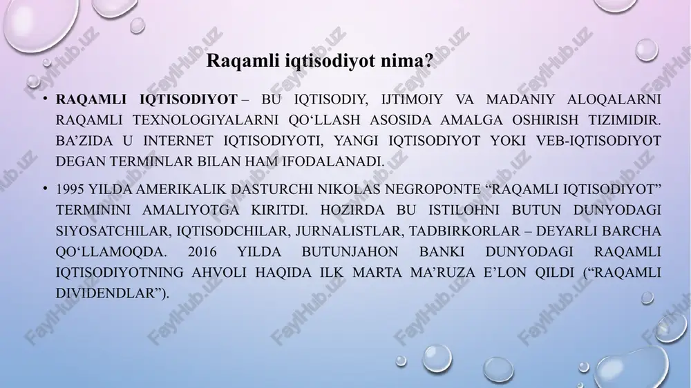 ktron bazalari; crm (mijozlar bilan o‘zaro munosabat tizimi) mavjudligi; korporativ tarmoqlar. raqamli iqtisodiyotning oddiy iqtisodiyotdan farqi nimada? qulayliklari: 1. to‘lovlar uchun xarajatlar kamayadi (masalan, bankka borish uchun yo‘lkira va boshqa resurslar tejaladi). 2. tovarlar va xizmatlar haqida ko‘proq va tezroq ma’lumot olinadi. 3. raqamli dunyodagi tovar va xizmatlarning jahon bozoriga chiqish imkoniyatlari katta. 4. fidbek (iste’molchi fikri)ni tez olish hisobiga tovar va xizmatlar jadal takomillashtiriladi. 5. tezroq, sifatliroq, qulayroq. raqamli iqtisodiyotning oddiy iqtisodiyotdan farqi nimada? misol... raqamli platformalarning rivojlanish sohasidagi yorqin misollardan biri sifatida “alibaba” elektron savdo tizimiga ega bo‘lgan xitoy kompaniyasini keltirib o‘tish mumkin. undan foydalanish tajribasi shuni ko‘rsatadiki, ma’lumotlar to‘plash jarayonida iqtisodiyotning turli sektorlariga ekspansiya uchun o‘ta raqobatli ustunliklar yaratiladi. “alibaba” bu – oddiygina raqamli platforma emas, balki platformalar ekotizimidir. raqamli iqtisodiyotning oddiy iqtisodiyotdan farqi nimada? raqamli iqtisodiyotni rivojlantirish bizga nima beradi? raqamli iqtisodiyot insonlarning turmush darajasini sezilarli darajada oshiradi, bu uning asosiy foydasidir raqamli iqtisodiyot korrupsiya va …
