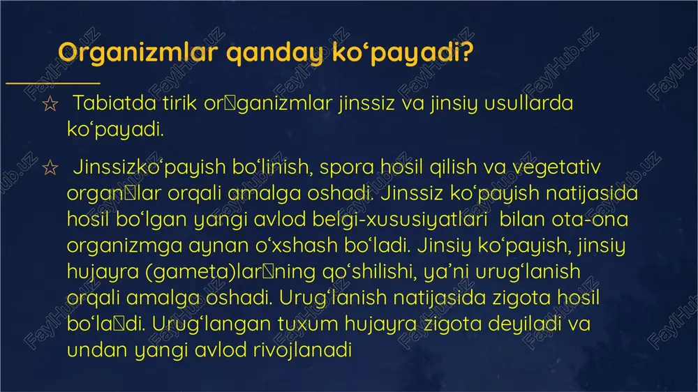 tda jinssiz (spora hosil qilib) ko‘payadi. bunda ona hujayraning ko‘p marta bo‘linishi natijasida 2 xivchinli harakatchan sporalar hosil bo‘ladi. ular zoosporalar deb ataladi. ma’lum muddat o‘tgach, har bir zoospora mustaqil orga�nizmga aylanadi. xlamidomonada noqulay sharoitda jinsiy usulda ko‘payadi. bunda xlamidomanada hujayrasida 2 xivchinli gametalar hosil bo‘ladi. gametalar suvda o‘zaro juft-juft holda bir-biri bilan qo‘shilib, zigota hosil qiladi. zigota ti�nim davridan o‘tgach, bo‘linib, 4 ta yosh xlamidomonada rivojlanadi (10.5-rasm) ✩ ko‘p hujayrali suvo‘tlar ham jinssiz va jinsiy usul�da ko‘payadi. jinssiz ko‘payish suvo‘t tanasi – tallomning bo‘laklarga bo‘linishi va zoosporalar orqali amalga oshadi. jinsiy ko‘payish gametalar orqali amalga oshadi. gametalar suvga chiqib, juft bo‘lib qo‘shiladi va zigota hosil bo‘ladi. zigota qalin po‘st bilan qoplanib, tinim davridan o‘tgach, 4 ta hujayraga bo‘linadi.hujayralarning har biridan yangi suvo‘t rivojlanadi ✩ zamburug‘larning ko‘payishi. bir hujayrali achitqi zamburug‘i jinssiz – kurtaklanish yo‘li bilan ko‘payadi. kurtaklanish jarayonida ona hujayrada bo‘rtma paydo bo‘ladi, kattala�shadi va yangi organizmga aylanadi. ko‘p …