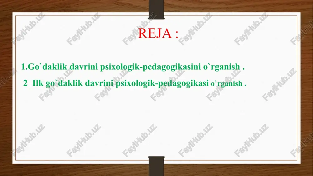 homilaning ona qornidagi davri; 2) impulsiv harakat davri - tug’ilgandan 6 oylikkacha; 3) his-tuyg’u davri (emosional) - b oylikdan 1 yoshgacha; 4) sensomogor (idrok bilan harakatning uyg’unlashuvi) davri 1 yoshdan 3 yoshgacha; 5) personologizm (shaxsga aylanish) davri - 3 yoshdan - 5 yoshgacha;19 6) farqlash davri - 6 yoshdan - 11 yoshgacha; 7) jinsiy yetilish va o’spirinlik davri - 12 yoshdan -18 yoshgacha. 2.ilk bolalik davri: go‘daklik davridan so‘ng rivojlanishning yangi bosqichi – ilk bolalik (1–3 yosh) davri boshlanadi. ilk bolalik davri bola hayotidagi eng ahamiyatga molik, uning kelajakdagi psixologik rivojlanishini belgilab beruvchi muhim davr hisoblanadi. bu davrdagi rivojlanishning asosini bolaning to‘g‘ri yurishi, muloqotga kirishishi va predmetli faoliyatni egallash xususiyatlari tashkil etadi. tikka va to‘g‘ri yura olish imkoni bolani doimiy ravishda yangi ma’lumotlarni egallashga zamin bo‘ladi. bu yoshdagi bolalar o‘z xatti-harakatlari bilan juda faol va kattalar bilan muloqotga kirishishga intiluvchan bo‘ladilar. uchinchidan, bolalarning operatsiyalargacha bo‘lgan tafakkuri egotsentrik, bolaning istiqbol ramkalari …