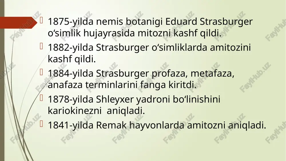atga o’tadi yadrocha eriydi yadro qobig’i yemirilib, xromasomalar sitoplazmada betartib joylashadi xromasomalar urchuq iplariga o’ralashib qoladi; bir biriga tegib turgan urchuq iplari uzayishi hisobiga hujayra jo’ziladi; profaza 2n4c metafaza 2n4c xromasomalar spirallanishi davom etadi xromasomalar eng kalta, qisqargan va ixcham holatga keladi xromasomalar yorug’lik mikroskopida yaxshi ko’rinadi xromasomalar o’z sherigi bilan ekvator tekisligi tomon harakatlana boshlaydi xromasomalar o’z sherigi bilan ekvator tekisligida ma’lum qonuniyat asosida, bir-biridan aniq masofada bir tekis bo’lib joylashadi ya’ni metafaza plastinkasi hosil bo’ladi har xil shakldagi xromasomalar hosil bo’ladi bo’linish urchug’i to’liq shakllanadi va xromasomalarning sentromerasiga birikadi metafaza 2n4c anafaza 4n4c xromasoma xromatidalarini birlashtirib turuvchi birlamchi belbog’ uzilib, har bir xromatida mustaqil xromasomaga aylanadi; xromasoma belbog’iga birikkan urchuq iplari mikronaychalari qisqarishi natijasida xromasomalar qutblarga tortiladi; xromasomalar 0,2-0,5 mkm/min tezlikda harakatlanadi anafaza 4n4c telefaza 2n2c xromasomalar qutublarga to’planadi va despirallashadi urchuq iplari uziladi yadrochalar qayta shakllanadi yadro qobig’i hosil bo’ladi sitokinez sodir bo’ladi telefaza 2n2c sitokinez 2n2c …