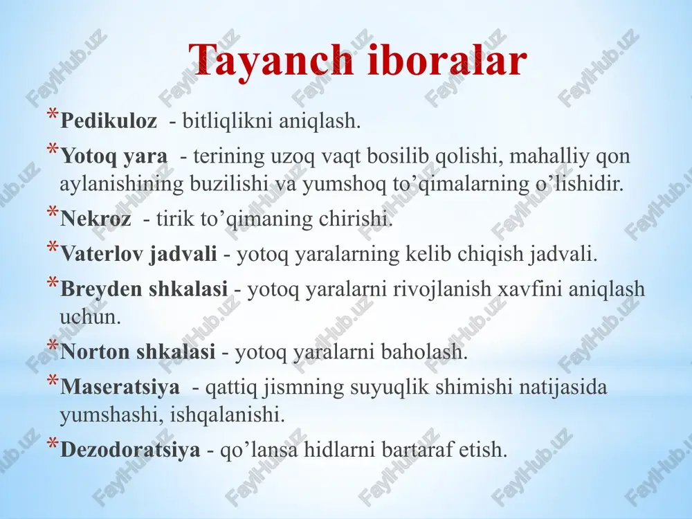 udga keladi. kasalxonada yotgan bemorlar haftada bir marta gigienik vanna yoki dush qabul qilishlari lozim. og‘ir yotgan bemorlarning badan terisi har kuni bir necha marta nam sochiq bilan artiladi. og‘ir yotgan bemorlarda sifatsiz parvarishlash natijasida teri bichilashlari va yotoq yaralar yuzaga keladi. vanna yoki dush tavsiya etilmaydigan hollarda bemor badani har kuni nam sochiq bilan artiladi qabulxona bo‘limining tibbiyot hamshirasi bemorni sanitariya tozalovidan o‘tkazishdan oldin uning badan terisini ko‘zdan kechiradi. «pedikulyoz» (bitliqilik)ni aniqlaydi. bitlar boshda, chov va kiyim choklarida uchrashi mumkin. bitlar 1,5 mm.dan 4 mm gacha o‘lchovda bo‘ladi, tuxumlari esa 0,6—1 mm dan kam bo‘lmaydi, sirkalar uzunchoq shaklda bo‘lib, soch tanasining ildiz qismiga yopishqoq moddasi bilan yopishib oladi. bosh va kiyim bitlari og‘ir yuqumli kasalliklar — toshmali hamda qaytalama tifning tashuvchisi hisoblanadi. shuning uchun tibbiyot hamshirasi bit yoki sirka aniqlanganda zudlik bilan dezinfeksiya o‘tkazishi zarur. statsionarda yotgan bemorlar haftada bir marta gigiyenik vanna yoki dushda chomiltiriladi. bemor ahvolidan kelib …