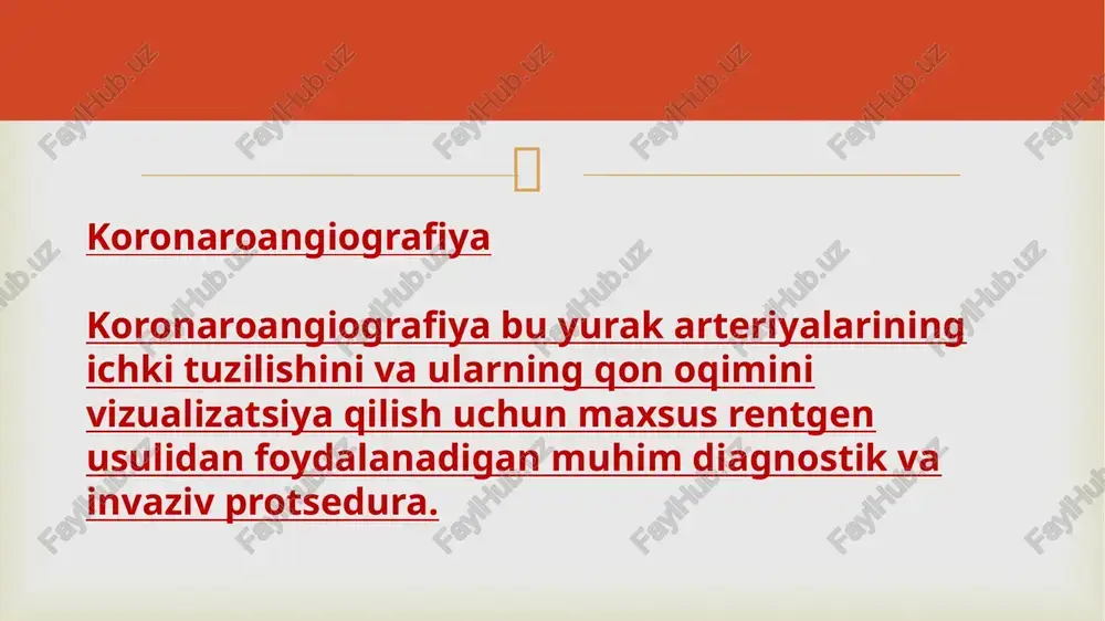 yordamida to'qima sovutiladi va maqsadli hujayralar shikastlanadi. qo'llanilishi: qorinchalar fibrillyatsiyasi, atrial fibrillyatsiya yoki av tugundagi o'tkazuvchanlik buzilishlarini davolashda ishlatiladi.  2. peysmeker (pacemaker) implantatsiyasi peysmeker yurak ritmini normallashtirish uchun yurak mushaklariga elektr impulslarini yuboradigan kichik qurilmadir. jarayon: peysmeker o‘rnatiladigan joyga lokal anesteziya qilinadi. so'ng, yurakka simlar orqali ulash uchun teri ostiga joylashtiriladi.  qo'llanilishi: yurakning tabiiy ritmi sekin yoki to'g'ri bo'lmagan holda ishlatiladi (masalan, bradikardiya va blokadalar). afzalligi: yurakning stabil ritmini ta'minlab, organizmga zarur bo'lgan qon aylanishini yaxshilaydi.  3. kardioverter-defibrillyator (icd) implantatsiyasi icd yurak mushaklariga kuchli elektr zaryadini yuborib, yurakning to'xtash yoki fibrillyatsiya holatida ishlaydi. jarayon: icd teri ostiga joylashtiriladi va simlar orqali yurakka ulanadi.  qo'llanilishi: yurakning jiddiy ritm buzilishlari, masalan, qorinchalar fibrillyatsiyasi yoki ventrikulyar taxikardiya xavfi bo‘lgan bemorlarda ishlatiladi. afzalligi: icd yurakning hayotga xavf tug'diradigan ritm buzilishlari sodir bo'lgan vaqtda avtomatik ravishda aralashib, yurakni normal ritmga qaytaradi.  4. koronar angioplastika va stentlash bu usul arteriyalar tiqilib …
