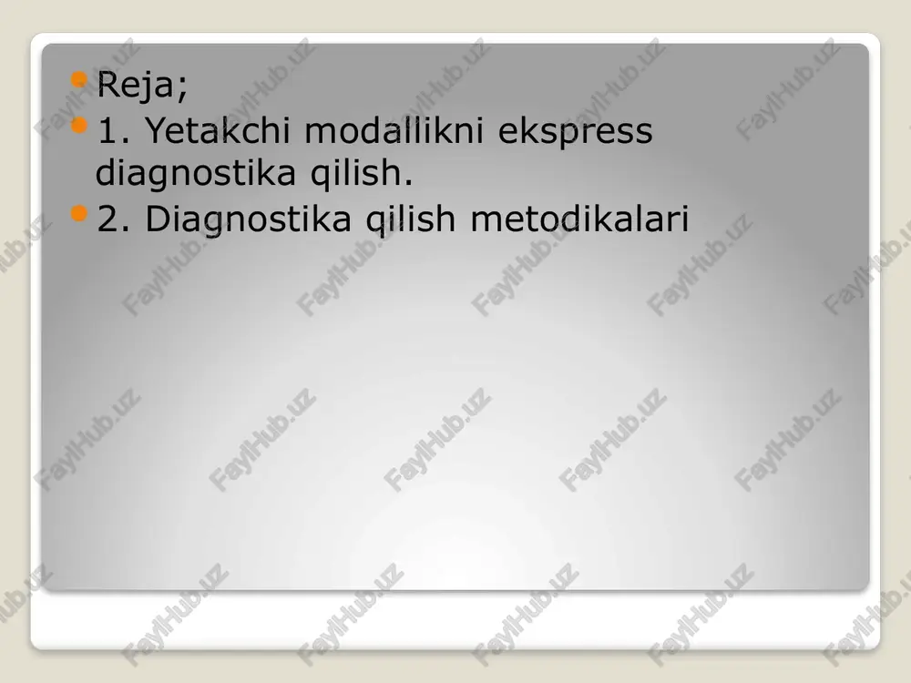 o‘rish-motorik, nutq va fazoviy qibiliyatlari aniqlanadi. buning uchun bolaga beriladigan topshiriqlar quyidagilardan iborat bo‘ladi: ushbu strelkalar ko‘rsatayotgan yo‘nalishlarni sanab chiq. agar strelka o‘ng tomonga yo‘nalishni ko‘rsatayotgan bo‘lsa, "o‘ng", chap tomonga yo‘nalishni ko‘rsatayotgan bo‘lsa - "chap", pastga yo‘nalishni ko‘rsatayotgan bo‘lsa - "pastga", yuqoriga yo‘nalishni ko‘rsatayotgan bo‘lsa - "yuqoriga" deb aytasan. tushuntirish uchun pedagog boshka o‘qlardan foydalanishi kerak (sinov topshirig‘idan emas). "strelkalarining yo‘nalishlariini ovoz chiqarmay, qo‘ling bilan ko‘rsat”, deb bolaga topshiriq beradi. ushbu vazifani bajarishda verbal nazoratni istisno qilish uchun boladan tilining uchini biroz tishlashi so‘raladi. eshitish va kinestetik analizatorlarining integrasiyalashish qobiliyatini aniqlash uchun "strelkalarning yo‘nalishini yana ko‘rsat, lekin bu safar ushbu mashqni bajarishni zarba berishim bilan sinxron tarzda boshla", deb topshiriq beradi. so‘ng pedagog taqillatishni ritmlashtiradi - har soniyada bir marta. “qog‘oz va qalam ol. qachonki men “boshla” deganimda peshonangga varaqni qo‘y va unga “mushuk” so‘zini yoz”, deb navbatdagi topshiriqni beradi. agar bola so‘zni oldindan orqa tomonga yozadigan bo‘lsa unda kinestetik …