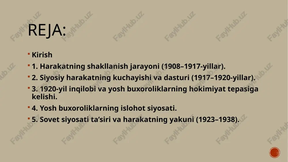, mulla ibodulloh hojiyev kabi ziyolilar ham bu harakatda faol bo‘lganlar. ularning fikricha, buxoroni inqirozdan chiqarishning yagona yo‘li — ta’limni isloh qilish, dunyoviy bilimlarni joriy etish va davlat boshqaruvini yangilash edi. siyosiy harakatning kuchayishi va dasturi (1917–1920-yillar) 1917-yilgi fevral inqilobi rossiyada monarxiyaning tugashi bilan butun markaziy osiyoda siyosiy faollikni kuchaytirdi. buxoroda ham yosh buxoroliklar bu imkoniyatdan foydalangan holda siyosiy partiya shakllantirdilar.1917-yil may oyida “yosh buxoroliklar partiyasi” tuzildi. dasturida quyidagi asosiy g‘oyalar ilgari surilgan edi: 1. buxoro amirligini konstitutsiyaviy monarxiyaga aylantirish; 2. shura (parlament) va yangi hukumat organlarini tuzish; 3. maktab va madrasalarni isloh etish, dunyoviy ta’limni kengaytirish; 4. soliq tizimini soddalashtirish, adolatli sud tizimini joriy etish; yosh buxoroliklar dastlab amir olimxon bilan muzokara yo‘lini tanladilar. 1917-yil aprel oyida ular amirga “islohotlar loyihasini taqdim etdilar, ammo amir ularni rad etdi va islohotchi ziyolilarni “fitnachi” deb e’lon qildi. natijada ko‘plab yosh buxoroliklar hibsga olindi yoki chetga chiqib ketishga majbur bo‘ldi.bu voqea harakatni …
