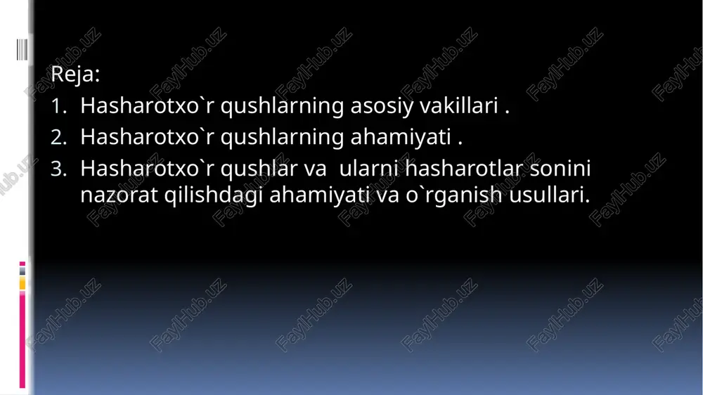 dala to`rg`ayining boshi, chumchuqning boshidan ko'ra nozikroq,dumi oq patlar bilan chegaralangan. qora ko'zlarning tepasida yengil qosh bor. dala to`rg`ayining rangi himoya qiladi, bu unga o't va yerga o'zini yashirishga yordam beradi. oqqanotli to`rg`ay(alauda leucoptera) qushning uzunligi 17-19 santimetr, qanotlari 35 santimetrgacha. og'irligi 36 dan 52 grammgacha. to`rg`ayning orqa tomoni jigarrang rang va to'q jigarrang dog'lar bilan kulrang dog` ham bor; dumi va qanotlari to'q jigarrang; boshning tepasi, yelkalari - qizil, shuningdek, bo'yin va dumning yon tomonlarida dog'lar. u qanotlardagi keng oq chiziqdan iborat bo`lganligi uchun shu nomni olgan; to`rg`ayning dumi, ko'krak va pastki tanasining yon tomonlarida ham oq chiziqlar bor. tashqi ko'rinishi mo'g'ul to`rg`ayiga o'xshaydi, ammo mo`g`ul to`rg`ayini bo'ynini yon tomonlarida qora dog'lar bor kichik dala to`rg`ayi (alauda gulgula) to'q uzun bo'ylama chiziqlari bo'lgan tuproq rangidagi mayda qush, quyruq va qoshning yon tomonlarida pastki, qosh va chiziqlar oq, ko'kragi yon tomonlarida jigarrang dog'lar bor. erkaklar va urg'ochilari bir xil rangga …