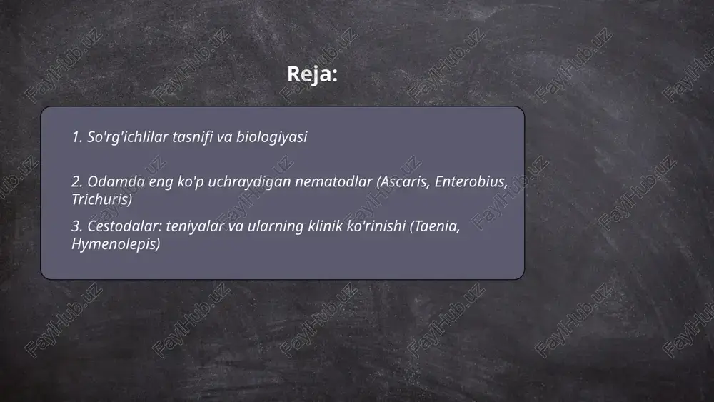 oinfektsiya bilan tarqaladi; ko‘pincha asymptomatik, og‘riq, diareya, anemiya, eosinofiliya paydo bo‘lishi mumkin. diagnostika: najasta mikroskopiyasi, serologiya, tasvirlash. davolash: prazikvantel, niklosamid; neyrotsitserkozda albendazol va steroidlar, jarrohlik zarur bo‘lsa. ... t.me/slaydai_bot 4. trematodalar va shistosomatoz kasalligi trematodalar platyhelminthes sinfiga kiradi, ko'plab turlari 2 yoki 3 mezbonli hayot sikliga ega. shistosomatoz schistosoma spp. (s. mansoni, s. haematobium, s. japonicum) sababli yuzaga keladi. oraliq mezbon — salyangoz, infektsiya cercaria: inson terisi orqali kiradi. klinik: gematuriya, ichak va jigar-spleno megaliya, portal gipertenziya va eosinofiliya. diagnostika: najas/siydikda tuxum aniqlash, serologiya, antigen sinovlari. davolash: praziquantel; profilaktika — sanitariya, salyangoz nazorati va suv bilan aloqa cheklash. ... t.me/slaydai_bot echinococcus granulosus va multilocularis tuxumlari organizmga yutilganda onkosferaga aylanib ichak devorini o‘tkazib portal qon orqali jigarga, o‘pkaga yoki boshqa organlarga yetib, gidatid kistlarni hosil qiladi. kistlar asta-sekin o‘sib, massaviy bosim ta’siri, organ funktsiyasining buzilishi va so‘riluvchi moddalar almashinuvida o‘zgarishlarga sabab bo‘ladi. kist yorilishi ikkilamchi echinokokkoz va anafilaktik reaksiya, shuningdek bakterial …