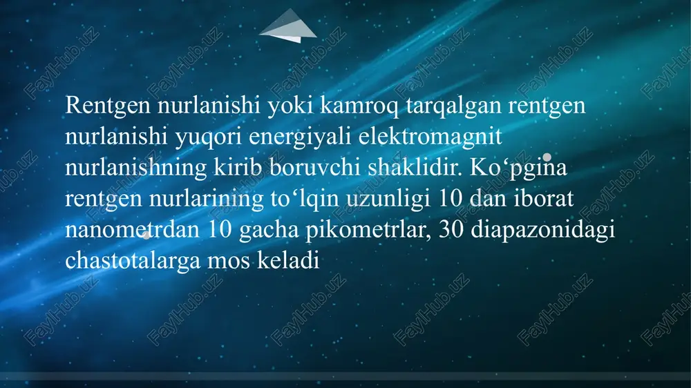 romotion shuning uchun rentgen nurlanishining oʻziga xos xususiyati bor chiziqli spektr. xarakterli nurlanish chiziqlarining chastotasi butunlay anod atomlarining elektron orbitallarining tuzilishiga bogʻliq. ularni birinchi marta 1869 yilda kuzatilgan energetik elektron nurlari boʻlgan bunday naychalar tomonidan ishlab chiqarilgan katod nurlarini oʻrganayotgan olimlar payqashdi. video koʻpgina dastlabki crookes naychalari (taxminan 1875 yilda ixtiro qilingan) shubhasiz rentgen nurlarini chiqaradi, chunki dastlabki tadqiqotchilar quyida batafsil tavsiflanganidek, ularga tegishli boʻlgan taʼsirlarni payqashdi. crookes naychalari bir necha kilovoltdan 100 gacha boʻlgan har qanday joyda yuqori doimiy kuchlanish bilan naychadagi qoldiq havoni ionlash orqali erkin elektronlarni yaratdi. kv. bu kuchlanish katoddan keladigan elektronlarni etarlicha yuqori tezlikka tezlashtirdi, ular anodga yoki naychaning shisha devoriga urilganda rentgen nurlarini yaratdilar rentgen nurlari kashf qilingach, ularning tabiatini uzok, vaqtgacha aniqlash qiyin boʻlgan. chunki rentgen nurlari elektr yoki magnit maydoni taʼsirida oʻz yoʻnalishini oʻzgartirmaydi, toʻlqin uzunligi kisqaligidan toʻlqin xususiyatini (mas, difraksiyasini) oʻrganish, isbotlash qiyin boʻlgan. 1912-yilda nemis fizigi m. laue va uning …