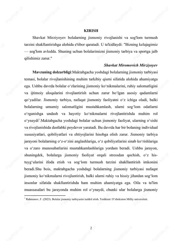 eref:1].maktabgacha yoshdagi bolalar uchun jismoniy faoliyat, ularning o‘sishi va rivojlanishida dastlabki poydevor yaratadi. bu davrda har bir bolaning individual xususiyatlari, qobiliyatlari va ehtiyojlarini hisobga olish zarur. jismoniy tarbiya jarayoni bolalarning o‘z-o‘zini anglashlariga, o‘z qobiliyatlarini sinab ko‘rishlariga va o‘zaro munosabatlarini mustahkamlashlariga yordam beradi. ushbu jarayon, shuningdek, bolalarga jismoniy faoliyat orqali stressdan qochish, o‘z his-tuyg‘ularini ifoda etish va sog‘lom turmush tarzini shakllantirish imkonini beradi.shu bois, maktabgacha yoshdagi bolalarning jismoniy tarbiyasi nafaqat jismoniy ko‘nikmalarni rivojlantirish, balki ularni ruhiy va hissiy jihatdan sog‘lom insonlar sifatida shakllantirishda ham muhim ahamiyatga ega. oila va ta'lim muassasalari bu jarayonda muhim rol o‘ynaydi, chunki ular bolalarga jismoniy faoliyatni o‘rganish va hayotlarida jismoniy tarbiyani saqlashga yordam berish uchun zarur shart-sharoitlarni yaratadi. maktabgacha yoshdagi bolalar uchun jismoniy tarbiyaning ahamiyatini tushunish va unga e'tibor qaratish, sog‘lom avlodni tarbiyalashda poydevor bo‘lib xizmat qiladi. [1: rahmonov, f. (2023). bolalar jismoniy tarbiyasini tashkil etish. toshkent: o‘zbekiston milliy universiteti. ] kurs ishining maqsadi: maktabgacha yoshdagi …