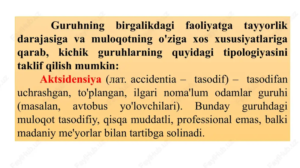 shlaydi va birgalikda ishlash uchun maxsus o'qitiladi, ya'ni qo'shma, kelishilgan harakatlar uchun maxsus o'qitish kursidan o’tadi. jamoaning alohida turi kogortadir. kogorta (lotincha kogortis) - tajovuzkor harakatlarni amalga oshirish uchun maxsus tayyorlangan odamlar guruhi (masalan, maxsus maqsadli guruh). bunday guruhda o'rtoqlarining xatti-harakatlari va hayoti uchun javobgarlik hissi keskin ortadi. guruh fikrlash effekti. bu odamlar kelishuvni izlash yaxlit guruhda shu qadar ustun bo'lib qolgan vaziyatda ega bo'ladigan fikrlash usuli bo'lib, u mumkin bo'lgan muqobil harakatlarni real baholashdan ustun kela boshlaydi. 7 konformizm effekti. bu real yoki idrok qilingan guruh bosimi natijasida shaxsning xatti-harakati yoki fikrining o'zgarishi. konformizm effekti. 1937 yilda muzafer sherif laboratoriya sharoitida guruh normalarining paydo bo‘lishini o‘rgandi. uning tajribasi quyidagicha edi. qorong'i xonada ekranda yorug'likning nuqta manbai paydo bo'ldi, keyin u bir necha soniya davomida xaotik tarzda harakat qildi va g'oyib bo'ldi. maqsad birinchi taqdimotga nisbatan yorug'lik manbai necha santimetrga siljiganligini aniqlashi kerak edi. 1956 yilda solomon ash ”konformizm" atamasini …