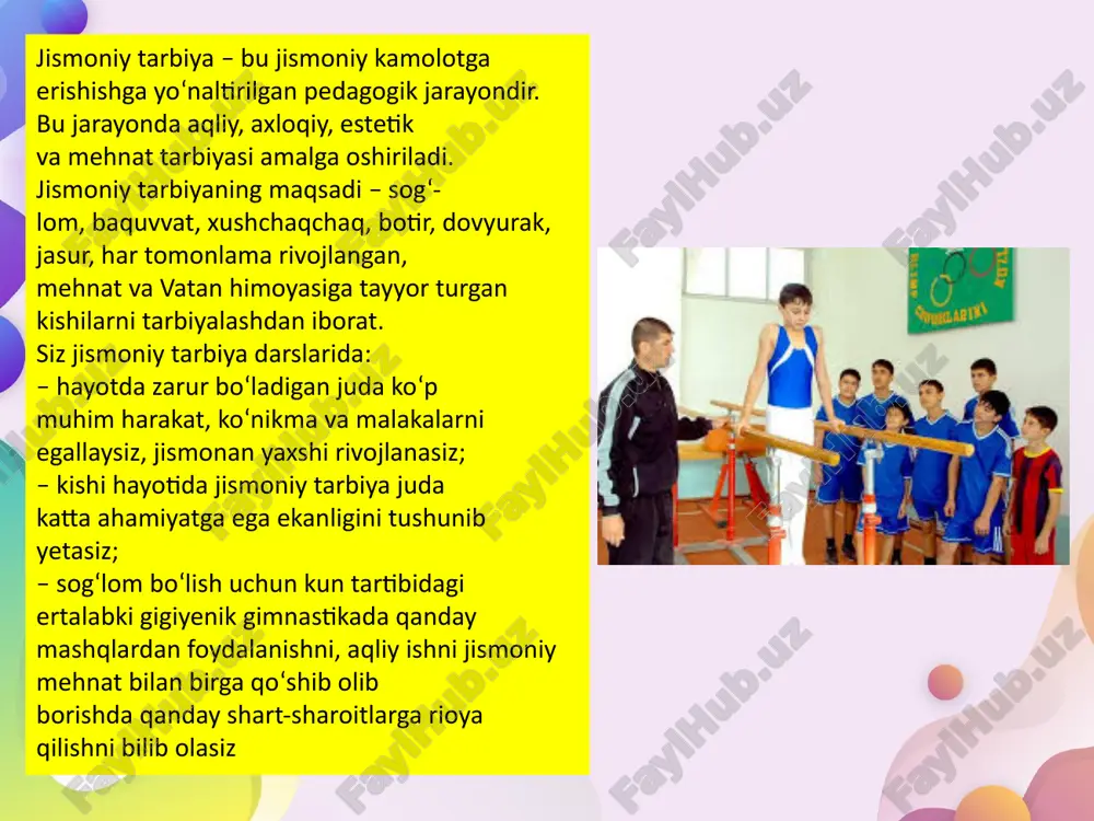 yorlov qismi darsning tayyorlov qismi shunday o'tka/.ilishi kerak:— darsga qo'yilgan ma’lum vazifalarni ongli bajarishlariuchun o'quvchilarni uyushtirish va ruhan tayyorlikni vujudgakeltirish zarur; — o'quvchilarni muayyan mashqlarni o'zlashtirib olishgatayyorlash (o'yinli, yengil atletikali); — o'quvchilar organizmini ko'proq jadalli, shiddatli,murakkab mashqlarni bajarishga funksional tayyorlash;— qomatning shakllanishiga yordam berish, chaqqonliknitarbiyalash, harakatni boshqara bilishlik.demak, tayyorlov qism darsning umumiy vazifalarini haletish u ch u n b o g 'liq b o 'lg a n eng yaxshi sha roit bilanta ’minlash vazifalarini hal etadi va bir vaqtning o'zida,nisbatan mustaqil ta’lim va sog'lomlashtirish ahamiyatiga egabo'ladi.dars guruhning umumiy sarflanishi va navbatchi o'quvchiningdars boshlanishga tayyor ekanligi haqidagi raporti bilan boshlanadi. ammo birinchi bor raport bilan tanishtirganda,uning tarbiyaviy ahamiyatini ko'zda tutib, qat’iyroq talab etishzarur.salomlashgandan so'ng navbatchi safning o'ng qanotiga turadi. bu har bir o'quvchiga yiliga ikki marotabadan safnisaq la sh im k o n in i b e rad i. sa f m a sh q la r in i o 'rg …