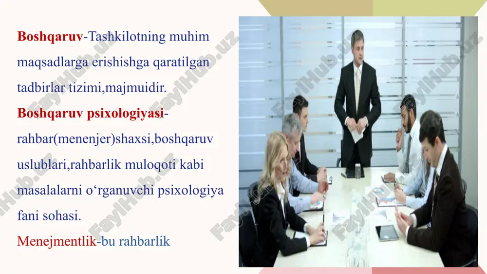 o’nalishiga qarab, uzoqroq muddatda yoki qisqa muddatda ro`y beradi rahbarning liderdan farqi yana shundaki, u liderda yo`q bo`lgan jazolash va ragbatlantirish tizimiga ega bo`lib, shu asosda o`z xodimlariga ta’sirini o`tkazishi mumkin rahbar-jamoaning rasmiy tizimida yuqori mavqeni egallovchi shaxs. lider-norasmiy tizimda yuqori mavqeni egallovchi shaxs o‘zingizdagi rahbarlikni takomillashtirishni boshlang ibrat bo‘ling. rahbar aytayotgan gap-muhim, uning qilayotgani esa undan-da muhim. odamlar va’da berib, o‘z so‘zining ustidan chiquvchi rahbarning ortidan ergashishadi. muddatida bajarilmagan ishlar, ehtimolki, boshqaruvning uquvsizligiga to‘la-to‘kis dalolat bo‘lmas, lekin boshqalarga ibrat bo‘la olmaslik aynan shundan darak beradi. liderni natijasiga ko‘ra baholashadi natija esa odamlar liderga ishonch bildirishganidagina yuzaga chiqadi. muvaqqiyatli lider qiyofasi ayni shu - ikki tomonlama ishonchga asoslanib namoyon bo‘ladi. lider o‘zining shunday barqaror qiyofasini saqlash uchun bir necha maslahat mavjud. fikringizni himoya qiling. rahbarning asl qiyofasi mushkul damlarda o‘zini qanday tutishida ko‘rinadi. opportunizm (proletariatning manfaatlarini burjua manfaatlariga bo‘ysundurishga, burjua bilan hamkorlik qilishga inqilobiy kurash yo‘lidan voz kechishga undovchi oqim) …
