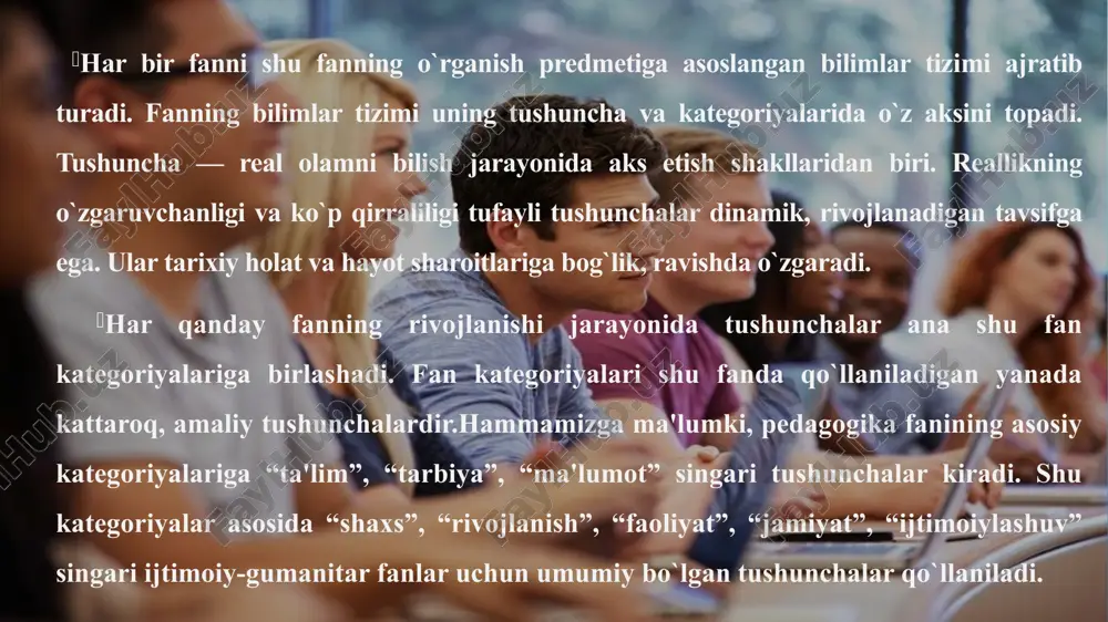 va tarbiyalanuvchilarning birgalikdagi faoliyati, bu faoliyatning mazmuni, xarakteri, tarbiyaviy samaradorligi, faoliyat ishtirokchilari va ular o’zlarini qay darajada shaxs deb xisoblashlariga bog’liq. o’zaro munosabat jarayonida amalga oshirilayotgan ijtimoiy tarbiya insonning ijobiy ijtimoiy, ma’naviy bilim va ko’nikmalarni o’zlashtirishda qulay sharoitlar yaratadi. tarbiya pedagogikaning asosiy ob’ekti sifatida pedagogikaning rivojlanish tarixi mobaynida olimlarning diqqat markazida bo`lib kelgan. tarbiya ijtimoiy hayotning doimiy va umumiy kategoriyasidir. tarbiyaning ijtimoiy qamrovi uning lug`aviy ma’nosidan ancha kengdir. shuni hisobga olib, ijtimoiy tarbiyani insonning qobiliyati, bilimi, qadriyatlar, u yashayotgan jamiyatga munosabatidan iborat imkoniyatlarini rivojlantirishga yordam beruvchi, maxsus tarbiya tashkilotlarida amalga oshiriladigan jarayon sifatida ko’rib chiqish lozim. boshqa so’zlar bilan ifodalaydigan bo’lsak ijtimoiy tarbiyaning maqsadi insonni ijobiy rivojlanishga qaratilgan sharoitlar yaratish jarayoniga yo’naltirishdir. ijtimoiy pedagogik mexanizmlar insonning ijtimoiylashuvi turli omillar, agentlar bilan hamkorlikda va bir qator mexanizmlar asosida amalga oshadi. fransuz olimi gabriel tard amerikalik uri bronfenbrener, rus olimlari v.s.muxina va a.v.petrovskiylarning tadqiqotlari ijtimoiylashuv mexanizmlariga turli yondoshuvlarni keltirib chiqaradi. mavjud ma’lumotlarning …