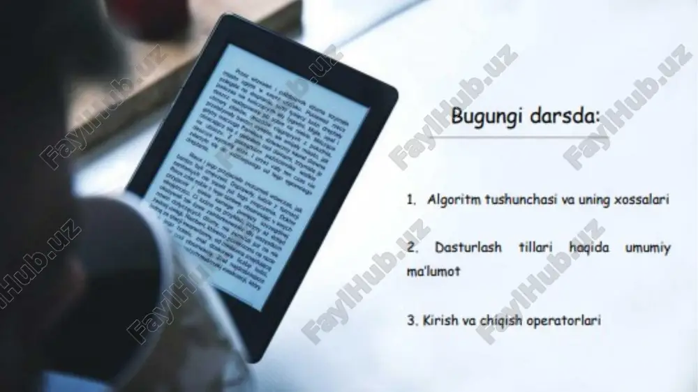 g’liq bo’lib, buyruqlar maxsus raqamlar yordamida yoziladi. bu kabi buyruqlardan tashkil topgan dastur hajmi kata bo’ladi va ularni tahrirlash ancha mehnat talab qiladi. dastlabki elektron hisoblash mashinalarida (“eniac”, “mesm”) masalalarni yechish uchun ana shunday buyruqlar yordamida dasturlar tuzilgan. dasturlash tillari haqida umumiy ma’lumot dasturlash tillari haqida umumiy ma’lumot dastur tuzishni osonlashtirish maqsadida inson tiliga yaqin bo’lgan buyruqlar tizimini qo’llash masalasi qo’yildi va hal etildi. bu kabi dasturlash tillari o’rta darajadagi dasturlash tillari (ba’zan assemblerlar) deb yuritila boshlandi. bunday tillarga avtokod-bemsh, avtokod-madlen va boshqalar kiradi. ular besm-6, minsk-22, ibm-360 elektron hisoblash mashinalarida qo’llaniladi. dasturlash tillari haqida umumiy ma’lumot yuqori darajali dasturlash tilla­ridagi ko‘rsatmalar inson tiliga yaqin bo‘lgan so‘zlar majmuidan iborat. ular yordamida amallarni bajarish quyi darajadagi tillardan ko‘ra yengil bo‘lib, dasturchidan deyarli adreslar va qurilmalar bilan bevosita bog‘liq axborotlarni bilish talab etilmaydi. bu tilda tuzilgan dasturlarni kompyuterlar bajara olishi uchun translyatorlar deb nomlanuvchi maxsus dasturlar raqamli ko‘rinishga o‘tkazib beradi. tarjimon tilining …