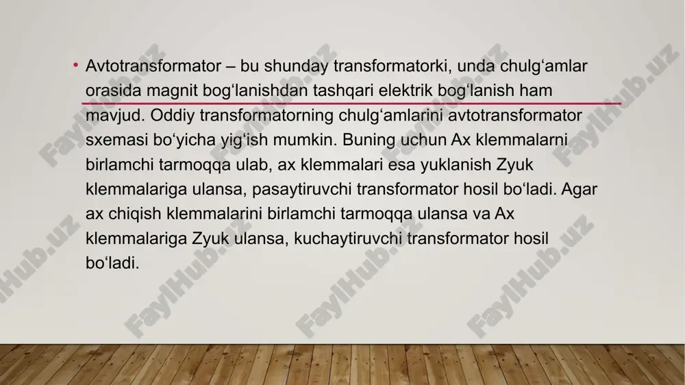 k elektr metallurgik pechlarning ishlash rejimlarini boshqarish uchun ham ishlatiladi. kichik quvvatli avtotrans­for­matorlar radio, axborotlashtirish va avtomatika tizim­larida ham ishlatiladi. texnikada o‘zgaruvchan transformatsiyalash koeffitsientiga ega bo‘lgan avtotransformatorlar keng qo‘llaniladi. bunday vaziyatlarda ikkilamchi kuchlanish qiymatini o‘zgartirish uchun, avtotransformator o‘ramlar soni waxni o‘zgartiruvchi qurilma bilan jihozlanadi (3.2-rasm). buni amalga oshirish uchun yoki qayta ulagichdan, yoki izolyasiyadan tozalangan chulg‘am o‘ramlarida sirpanuvchi kontakt (shchetkalar)dan foydalaniladi. bunday transformatorlar kuchlanish rostlagichlari deyiladi va bir fazali va uch fazali bo‘lishi mumkin. bunday qurilma ma'lum afzalliklarga ega: bunday uskunani ishlab chiqarishda ishlatiladigan rangli metallarning sarfi kamaytirildi; energiya uzatish kirish oqimining elektromagnit maydonining ta'siri va sarg'ishlar orasidagi elektr aloqasi tufayli amalga oshiriladi. shunday qilib, energiya yo'qotilishi past bo'ladi, shuning uchun avtotransformatorlarning samaradorligi yuqori; yengil va ixcham o'lchamlari. avtotransformatorlar hali ham elektrotexnika bilan bog'liq turli sohalarda mustahkam mavqega ega. siz ularsiz qilolmaysiz: har xil rektifikatorlar; radiotexnika asboblari; telefonlar; payvandchilar; temir yo'llarni elektrlashtirish tizimlari va boshqa ko'plab qurilmalar. uch fazali avtotransformatorlar …