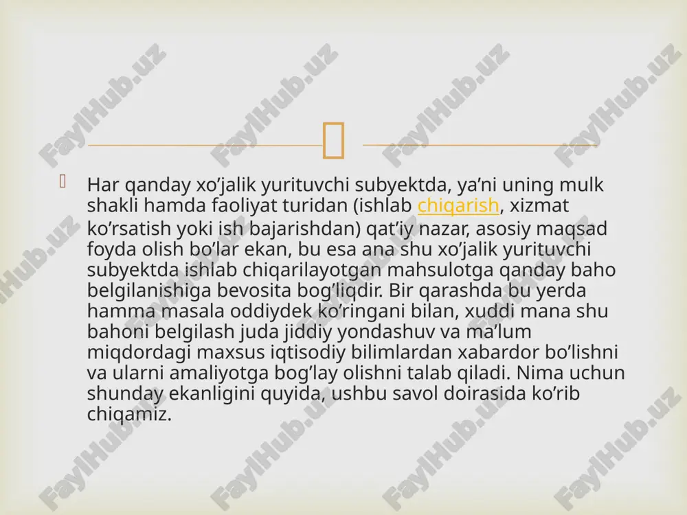 n xarajatlari asosida o’rnatiladi. kelishuv narxlari esa yoki individual xarajatlar, yoki foydalanish parametrlari, yoki talab va taklifning o’zgarishi asosida aniqlanadi. real narxni shakllantirish masalasi hozirgi davrda subyektlarda ishlab chiqarishning tushib ketishida ortiqcha quvvatlarning vujudga kelishi, ularni ta’minlash sarflarining oshishi, mehnat unumdorligining pasayishi, inflatsiya va qo’shimcha qiymat solig’ini hisoblash uslubining mavjudligi uchun qiyinlashgan.  bahoni shakllantirish bo’yicha qarorlar qabul qilish 716-20 mnt raximov jaloliddin 3. mahsulotga sotuv narxini o’rnatish-subyektning asosiy masalasi va menejerning san’ati hisoblanadi. bozor iqtisodiyoti sharoitida bahoni shakllantirishning bir necha yondashuvlari mavjud. birinchi yondashuv - shunday narx qo’yish kerakki, u sotuvchini jalb qilsin; ikkinchisi - o’zi uchun ma’lum narx chegarasini belgilash maqsadida raqibning o’rnatgan narxidan foydalanish; uchinchisi - rentabellik pog’onasini, o’zgaruvchan xarajatlar va marjinal daromadning qiymatini aniqlash uchun mahsulot tannarxi haqidagi ma’lumotdan foydalanish. 4. xarajat narxi ko’pchilik tomonidan real narxni belgilashda eng ishonchli yo’l deb ko’riladi, chunki u narxda foydaning qiymatini aniq shakllantirishga imkon beradi. lekin xarajat narxlari bozor …