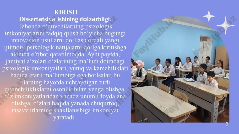 ko‘rinishlari, “tirnog‘ini tishlash”, “aqldan ozish” va h.k. katta o‘quvchilarda esa, “sig‘inaman” va “quchoqlayman, g‘ijimlayman, tekislayman” ko‘rinishida namoyon bo‘ladi. bularning barchasi yosh bosqichi bilan bog‘liq o‘smirlikka mansub havas bo‘lib, uning asosida erkalash, mayinlik kabi fizik aloqaga doir ehtiyoj yotadi. o‘smirlik yoshida kam uchraydigan reaksiyalar sirasiga “ayblash” o‘ziga yoki atrof-muhitga yo‘nalgan, shuningdek, “psixosomatik reaksiya”, “ko‘ngilchanlik” va “ichki masofaviylik” kabilarni kiritish mumkin. ushbu faktorlar “reaksiyalar ierarxiyasiga” bo‘ysungan holda ijtimoiy-iqtisodiy, tarixiy, tibbiy va boshqa vaziyatlarda o‘z ifodasini topadi. o‘quvchilarda koping xulq-atvor darajalari namoyon etilishining o‘ziga xos xususiyatlari 6 ii bob. o‘quvchilarda koping xulq-atvor xususiyatlarini tadqiq qilishning amaliy asoslari 1 ii bob. o‘quvchilarda koping xulq-atvor xususiyatlarini tadqiq qilishning amaliy asoslari koping xulq-atvor va uni tadqiq qilish uslubi 2 talabalardagi koping xulq-atvorni tushunish uchun mustahkam nazariy asosga ega bo‘lish muhimdir. ushbu freymvork stress bilan kurashishda qo‘llaniladigan turli strategiyalarni aniqlash va tahlil qilishga yordam beradi. asosiy nazariyalar, ayniqsa, lazarus va folkmanning stress va yengishning tranzaksion modeli, odamlarning …