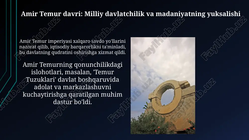 mustaqillik va rivojlanish o'zbekiston o'z milliy valyutasini (so'm) joriy etish orqali monetar siyosatni mustaqil ravishda olib borish va inflyatsiyani nazorat qilish imkoniyatiga ega bo'ldi. 1990-yillarda o'zbekistonning iqtisodiy suvereniteti markazdan qaramlikni bartaraf etish, strategik resurslarni milliy nazoratga olishni anglatardi. sovet davri: milliy o'zlikni saqlash kurashi 1980-yillarda paxta ishi kabi korruptsiya mojarolari o'zbekistonda moskvaning nazoratiga qarshi norozilik kayfiyatini kuchaytirdi, bu milliy ozodlik harakatlariga ta'sir ko'rsatdi. sovet davrida ziyolilar, jumladan abdulla qodiriy asarlari orqali milliy g'ururni tiklashga harakat qildi, bu esa 1930-yillarda qatag'on siyosatiga sabab bo'ldi. mustaqillik uchun kurash: 1980-yillar «birlik» xalq harakati 1988-yilda tashkil topdi va demokratik islohotlar, shu jumladan, siyosiy mustaqillikni talab qilib, muhim rol o‘ynadi. 1989-yil 21-oktabrda «o‘zbek tiliga davlat tili maqomi berilsin» harakati boshlandi, bu milliy g‘ururni oshirib, mustaqillik g‘oyasini kuchaytirdi. 1991 yil 31 avgust: mustaqillik deklaratsiyasi deklaratsiya o'zbekiston ssrning davlat suverenitetini e'lon qildi, bu respublikaning o'z hududida to'liq hokimiyatga ega ekanligini anglatadi. bu 1990-yilgi suverenitet deklaratsiyasidan keyingi muhim …