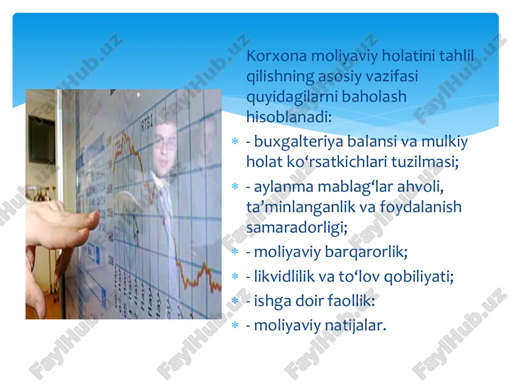 hi yil oxiri mutlaq farq, ( +,- ) sof foyda 2875,6 2983,2 +107,6 jami aktivlar qiymati 75098,8 410861 +335762,2 jami aktivlar rentabelligi, % (1q x100:2q) 3,83 0,73 -3,1 jami aktivlar rentabelligining tahlili 5.3.buxgalyeriya balansi tarkibi, likvidligi va to’lov ga layoqatligini tahlili • deganda uning kredit olish va o’z vaqtida olingan kreditni to’liq qaytarish qobiliyati tushuniladi korxonaning kreditga layoqatligi • korxonalarning kredit, qarz mablag’larini jalb etishi yuzasidan ularning moliyaviy holati va natijalarini tahlil etish orqali pul mablag’larini ko’paytirish imkniyatlarini retrospektiv tahlilini amalga oshirishdan iborat kreditga layoqatlik tahlilining maqsadi kreditga layoqatlikni baholash ko‘rsatkichlari kreditni to‘lashga qodirlik darajasini ifodalovchi ko‘rsatkichlarni baholash, tahlil etish mablag‘larni likvidligi (aylanuvchanligi ) ni baholash, tahlil etish firma va kompaniyala r foydaligi bilan bog‘liq ko‘rsatkichla rni tahlil etish moliyaviy barqarorlik bilan bog‘liq bo‘lgan ko‘rsatkich larni baholash, tahlil etish to‘lov layoqatini baholashda mablag‘lar likvidligi ko‘rsatkichi ham o‘rganiladi. mablag‘lar likvidligi (aylanuvchanligi)ni baholashda aktivlar, kapital va majburiyatlar harakatchanligi va to‘lov muddati bo‘yicha …