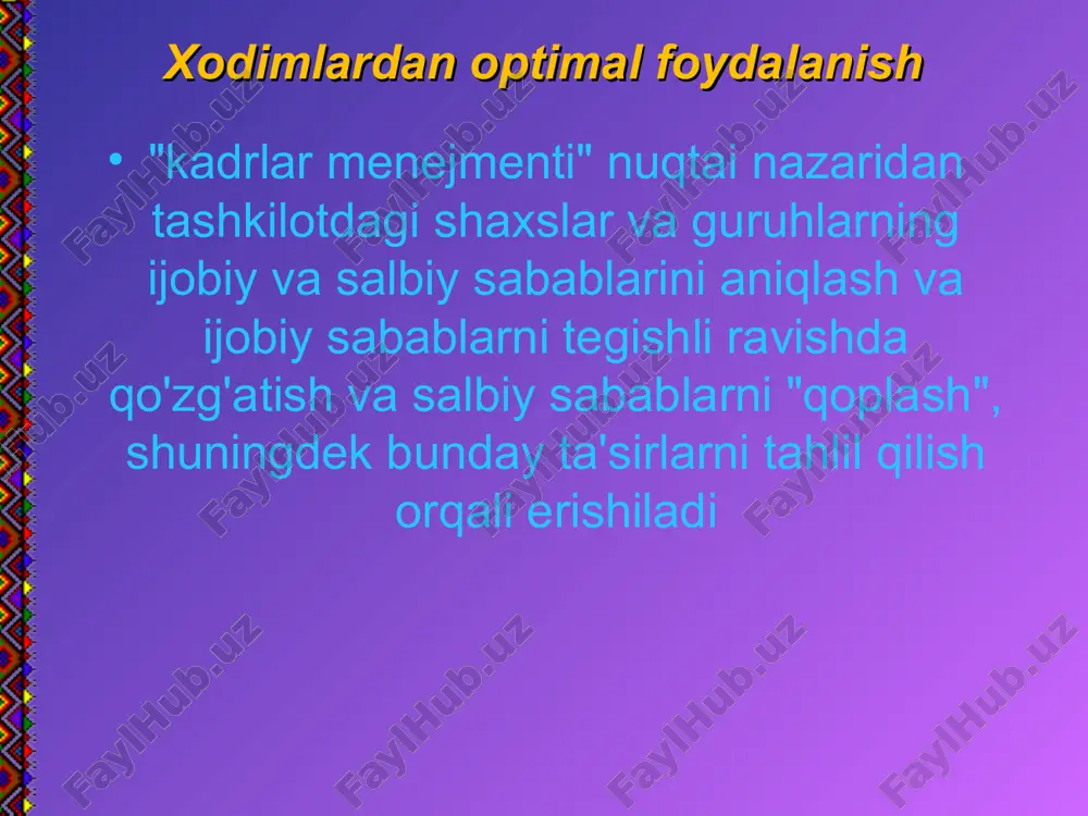 darajasi shakllantiriladi:yuqori, yuqori o'rta, pastki o'rta va pastki. o'rta boshqaruvning odatiy lavozimlari: bo'lim boshlig'i (biznesda), dekan (kollejda), mintaqa yoki mamlakatning savdo bo'yicha menejeri va filial direktori. armiya ofitserlari leytenantdan polkovnikgacha, episkoplar darajasidagi ruhoniylar o'z tashkilotlarida o'rta menejerlar hisoblanadilar. o'rta darajadagi menejer ko'pincha tashkilotdagi katta bo'limni yoki bo'limni boshqaradi o'rta menejerlar ishining tavsifi uning ishining tabiati, umuman, tashkilotga qaraganda, uning tarkibi ko'proq aniqlanadi. masalan, sanoat kompaniyasida ishlab chiqarish menejerining faoliyati asosan quyi menejerlarning ishlarini muvofiqlashtirish va boshqarish, mehnat unumdorligi to'g'risidagi ma'lumotlarni tahlil qilish va yangi mahsulotlarni ishlab chiqarish uchun muhandislar bilan o'zaro aloqalarni o'z ichiga oladi. xuddi shu kompaniyaning tashqi aloqalar bo'limi boshlig'i ko'p vaqtini hujjatlarni tayyorlash, o'qish, suhbatlashish va suhbatlashish, shuningdek turli qo'mitalar yig'ilishlariga sarflaydi. asosan, ammo o'rta darajadagi menejerlar yuqori va quyi darajadagi rahbarlar o'rtasidagi buferdir. ular yuqori menejerlar tomonidan qabul qilingan qarorlar uchun ma'lumot tayyorlaydi va ushbu qarorlarni odatda texnologik jihatdan qulay shaklda, spetsifikatsiyalar va aniq vazifalar shaklida …