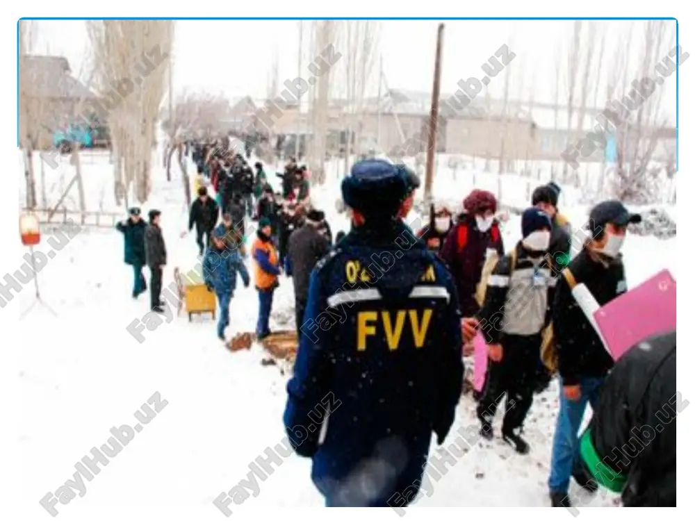 qoblar, maxsus kiyim-kechaklar va boshqa vositalarni yig‘ish, saqlash, taqsimlash); d) radioaktiv va kimyoviy shikastlanish oqibatlarini tugatish omillari (maxsus sanitar qayta ishlash, yashash, ishlash joylarini, inshootlarni zararsizlantirish va boshqa omillar). radiatsiyaviy - kimyoviy holatni baholash - rq va ktq omillarining asosini tashkil etib, uni о‘tkazishdan maqsad: fuqaro muhofazasi tizimlariga kiruvchi fuqarolarning ishlash qobiliyatlarini baholash; ishchi xizmatchilarning ish faoliyatlarini baholash va ulardan foydalanish chegaralari; evakuatsiya davrida tibbiy yordam kо‘rsatish hajmi; fuqarolarni sanitar - qayta ishlovdan о‘tkazish hajmi; jihozlarni, transport vositalarini, shaxsiy saqlovchi vositalarni, kiyim-kechaklarni, ish joylarini dezaktivatsiya va degazatsiya qilish; radiatsiyaviy-kimyoviy zararlangan hududlarda qolgan suv, yem, oziq-ovqat va boshqalarni qayta ishlab foydalanish. radioaktiv zararlangan hududda fuqarolarni saqlash. radiоaktiv zararlangan hududlarda xalqni saqlashning asosiy qoidalari quyidagilardan iborat: -radioaktiv zararlanish xususida ogohlantirish; - himoya inshootlarida saqlash (boshpana, radiatsiyadan saqlovchi boshpana - rsb); - shaxsiy saqlovchi vositalardan foydalanish; - radiatsiyadan saqlovchi preparatlardan (shd-2) foydalanish; - zararlangan suv va emishlardan saqlanish; - zararlingan joylarda fuqarolarni saqlash …