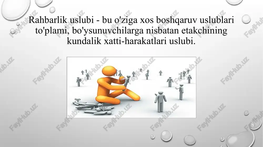 boshlarida shvetsariyalik psixiatr k.g.yung shaxsning psixologik xususiyatlarini «ekstraversiya» va «introversiya» tushunchalari orqali ta ’riflab berishni taklif etadi. «ekstraversiya» (extra — tashqari) shaxsning shunday psixologik xususiyatlarini ko‘rsatib beradiki, bunda shaxs o ‘zining qiziqishlarini tashqi omilga, tashqi obyektlarga qaratadi, ba’zan buni o‘zining qiziqishlari hisobiga, shaxsiy ahamiyatini pasaytirish hisobiga amalga oshiradi. ekstravertlarga xulq-atvorining ta’sirchanligi,imo-ishoralardagi faollik, samimiylik tashabbus ko‘rsatish, ijtimoiy ko‘nikuvchanlik, ichki olamning ochiqligi xos bomadi. «introversiya» (intro — ichki) shaxsning o ‘z shaxsiy manfaatlariga, ichki olamigadiqqat-e’tiborining qayd qilinishi bilan ajralib turadi.introvertlar o ‘zlarining manfaatlarini eng muhim deb hisoblab, uni yuqori darajada qadrlaydilar. ular uchun odamovilik, biqiqlik, ijtimoiy passivlik, mustaqil tahlil qilishga moyillik, yetarli darajada murakkab ijtimoiy ko‘nikish xosdir. ekstraversiya va introversiyaning hissiy tavsiflar bilan birga qo‘shilib kelishi shaxs temperamentini belgilab beradi.«temperament» tushunchasi lotincha temperamentum —qismlarning tegishli nisbati, mutanosiblik degan ma’noni bildiradi. barcha temperamentlarni qadimdan to’rt tipga: 1) xole­rik, 2) sangvinik, 3) melanxolik va 4) flegmatik temperamentga ajratish mumkin. sangviniklar – sho‘x va quvnoq …