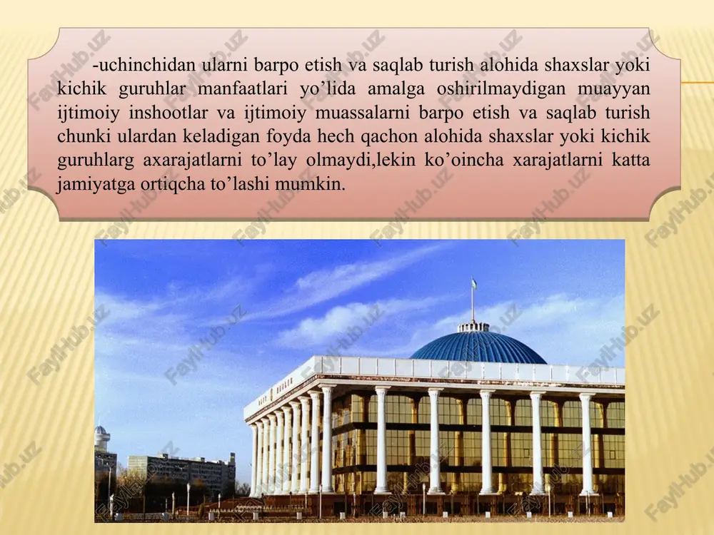 uvga muvofiq uning asosiy mohiyatini transaksiya xarajatlari atamasidan foydalanib ochib berish mumkin. duglas nort angl. douglass cecil north tugilgan yili: 5 noyabrya 1920(1920-11-05) (91 god) tugilgan joyi: kembridj, massachusets vatani: aksh ilmiy yunalishi iktisodchi alma-mater: kaliforniya universiteti berkli unvonlari nobel mukofati «iktisodchi» (1993) davlatning mohiyati va uning ta’rifi davlat zo’rlikni amalga oshirishda qiyosiy ustunliklarga ega, chegaralari uning fuqarolarga soliq solish qobiliyati bilan belgilangan jug’rofiy hududni qamrab oluvchi tashkilot ushbu ustunliklar nimalar bilan belgilanadi? d.nortning ta’rificha har qanday kafolatlangan almashuv mol-mulkni himoyalashni sof kuch bilan amalga oshirishga yoki kuch ishlatish tahdidini solishga olib keladi. davlatning shartnoomaviy va ekspluatorlik konsepsiyasi fuqarolar davlat o’rtasida huquqlarning taqsimlanishi jamoat shartnomasi rolini o’ynovchi konstititsiyada qayd etiladi. biroq davlatning mohiyati fuqarolar bilan davlat apparati o’rtasida uzaga keladigan hokimlik munosabatlari bilan belgilanadi kelishuvlarning 3-tomonning kuchlari bilan samarali ta’minlashiga so’ngra norasmiy cheklovlarni ham samarali qiladigan qoidalarni yaratish yo’li bilan erishiladi davlat tartibni ta’minlash vositasi sifatida kuch ishlatish holatini emas …