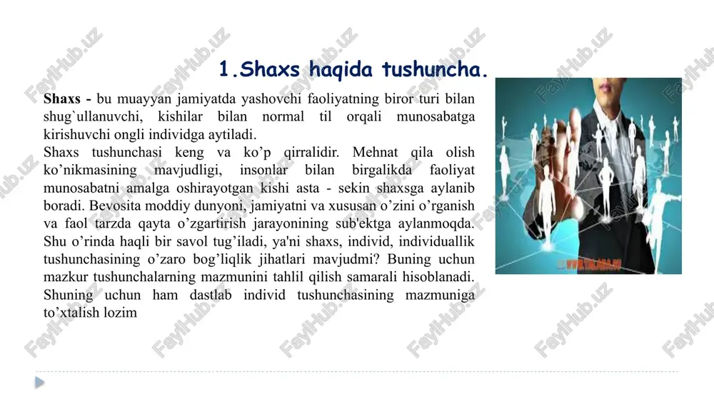 hlab turish) maqsadlari mavjud. psixologik himoya mexanizmlari quyidagi vazifalarni amalga oshiradi: shaxsning ichki, ya’ni o‘z-o‘zi bilan yuzaga keladigan konfliktlarni oldini olishga yordam beradi. xohish-istak va xulq-atvor me’yorlari o‘rtasidagi kurashni oldini oladi. negativ his-tuyg‘ular ta’sirini susaytiradi va ularni bartaraf etishga ko‘maklashadi. psixik salomatlikni saqlash uchun xavotirni kamaytiradi. chunki muntazam xavotirda yashash nevroz, depressiya va sog‘liqni yomonlashuviga, shaxs tanazzuliga olib keladi. shaxs psixikasiga xavf tug‘diruvchi, o‘zini noadekvat tutishga sabab bo‘luvchi, nokonstruktiv reallikni noto‘g‘ri talqin qiladi. shaxs psixologik strukturasi psixologiyada shaxs tuzilishiga doir qator manbalar keltirilgan. jumladan, s.l.rubinshteyn bo`yicha shaxs tuzilishi quyidagi ko`rinishga ega: -yo`nalganlik – ehtiyojlar, qiziqishlar, ideallar, e`tiqodlar faoliyat va xulqning ustuvor motivlari hamda dunyoqarashlarda ifodalanadi. -bilimlar, ko`nikmalar, malakalar - hayot va faoliyat jarayonida egallanadi. -individual tipologik xususiyatlar – temperament, xarakter, qobiliyatlarda aks etadi. 5.shaxs nazariyalari (g.ayzenk, z.freyd, k.rodjers, a maslou). gumanistik psixologiyaning ko‘zga ko‘ringan namoyondalaridan biri karl rodjersdir. (1902-1987). uning fikricha shaxsning asosiy xususiyati, bu shaxsning hayot haqidagi o‘z kontseptsiyasidir. …