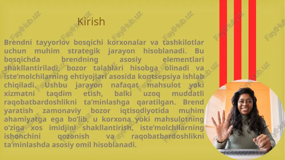 lari (onlayn va oflayn vositalar) brend kommunikatsiyasi kanallari brend xabarini maqsadli auditoriyaga yetkazish vositalari bo’lib, ular onlayn (ijtimoiy tarmoqlar, veb-saytlar) va oflayn (televidenie, bosma reklama, tadbirlar) kanallarga bo’linadi. omnichannel yondashuvi (barcha kanallarni sinxronlashtirish) brendning ko’rinuvchanligini oshiradi. kanallarni tanlash brendning byudjeti, auditoriyasi va maqsadlariga bog’liq. onlayn kanallar (instagram, youtube) yosh auditoriya uchun samarali, oflayn kanallar (billboardlar) keng qamrovli. dalil sifatida, roi (return on investment) ko’rsatkichi ishlatiladi, bu kanallarning samaradorligini o’lchaydi. 12 brend xabari (brand message) va reklama uslubi brend xabari brendning asosiy g’oyasi bo’lib, u iste’molchilarga brendning qiymatini yetkazadi. reklama uslubi esa bu xabarni qanday ifodalashni belgilaydi – masalan, emotsional, ratsional yoki hazil uslublari. brend xabari qisqa, esda qolarli va brendning qadriyatlariga mos bo’lishi kerak, chunki u brendning ovozi (brand voice) ni shakllantiradi.tahlilda, brend xabarining samaradorligi uning unikal qiymat taklifi (unique value proposition – uvp) bilan bog’liq. uvp brendni raqobatchilardan farqlaydi va iste’molchilarning muammolarini hal qiladi. 13 bozor tahlili va raqobatchilarni …