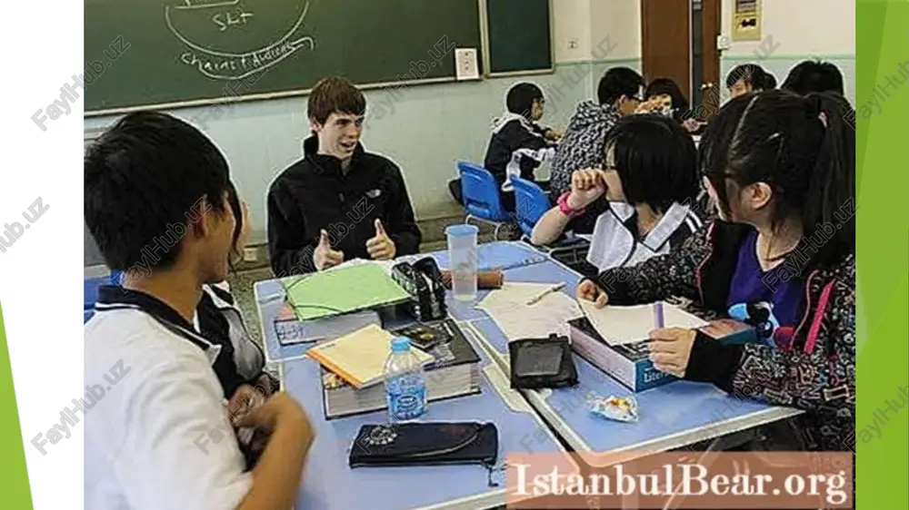 y va umumlashtirmay, pedagogik jarayoni chuqurtadqiq qilmay turib pedagogikani rivojlantirib bo’lmaydi. hozirgi ta’lim-tarbiya pedagogikani ilmiy bilishning umumiy metodi bilan qurollantiradi. ilmiy tadqiqot metodlari - bu qonuniy bog’lanishlarni, munosabatlarni, aloqalarni o’rnatish va ilmiy nazariyalarni tuzish maqsadida ilmiy informatsiyalarni olish usullaridir. kuzatish, tajriba, maktab hujjatlari bilan tanishish o’rganish, o’quvchilarning ishlarini o’rganish, suhbat va anketalar o’tkazish, ilmiy pedagogik tadqiqot metodlari jumlasiga kiradi. so’nggi vaqtlarda matematik va kibernetik metodlardan, shuningdek, modellashtirish metodlaridan foydalanish qayd qilinmoqda. image1.jpeg image2.png image3.png image4.png /docprops/thumbnail.jpeg