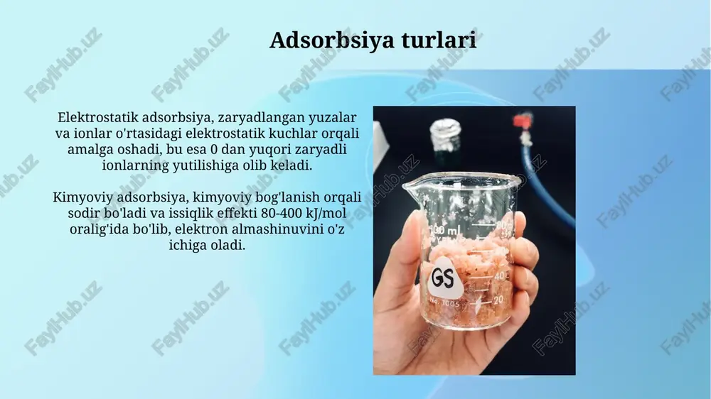 bog'liqligidan hisoblab, langmuir izotermasini qo'llaydi. kristal mikrobalans (qcm) usuli, 1 ng gacha massa o'zgarishlarini aniqlash orqali adsorbsiya tezligini aniqlaydi; chastotaning o'zgarishi adsorbirangan modda miqdoriga to'g'ri proporsional. bosimning ta'siri bosimning oshishi odatda gaz molekulalarining sirtga ko‘proq urilishiga olib keladi, bu esa adsorbsiya tezligini 2-3 barobar oshirishi mumkin, ayniqsa past haroratlarda. yuqori bosim adsorbsiya jarayonida sirt qoplamasini ko‘paytiradi, masalan, 10 pa bosim ostida, molekulalar 60-70% ko'proq qoplanadi. adsorbat kontsentratsiyasining ta'siri langmuir izotermasi kabi modellarda, dastlabki bosqichlarda adsorpsiya tezligi adsorbat konsentratsiyasiga to'g'ridan-to'g'ri proportsional, lekin keyin plato effekti kuzatiladi. adsorbat konsentratsiyasi yuqori bo'lganda, adsorbsiya tezligi sekinlashishi mumkin, chunki sirt to'yinganlikka yaqinlashadi va mavjud joylar kamroq bo'ladi, bu esa cheklovchi omilga aylanadi. freundlich adsorbsiya izotermi ushbu izotermada k va n qiymatlari mavjud. 'k' adsorbsiya qobiliyatini, 'n' esa adsorbsiya intensivligini ifodalaydi. odatda n ning qiymati 0 dan 1 gacha oraliqda bo'ladi. freundlich izotermi ko'pincha heterogen sirtlar uchun qo'llaniladi, bu yerda adsorbsiya issiqligi sirt qoplamasi oshishi bilan …