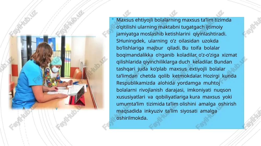 xususiyatlari» kursi inklyuziv ta’lim tiziminig moxiyati, mazmuni, maqsadi va jabxalarini ochib beradi va bu haqidagi nazariy ma’lumotlar bilan talabalarni qurollantiradi. «inklyuziv ta’lim tizimida rivojlanishda kamchiligi bo’lgan bolalarga ta’lim berish xususiyatlari» kursinig predmeti inklyuziv ta’lim tizimi va uning mazmunidan iborat. bu kurs o’zinig mazkur predmetiga asoslangan holda maqsad qo’yadi. mavjud maqsadlari shundan iboratki, bu kurs inklyuziv ta’limnig mazmun moxiyatini ochib berish bilan bir qatorda kerakli tavsiyalar ham ishlab chiqadi. tavsiyalarda barcha bolalarning ta’lim olish muhitini o’rganib maxsus extiyojli bolalarning ta’limiy extiyojlariga umumiy baho beriladi. asosiy ma’no shundaki, sog’ligining yomonlashuvi yoki rivojlanishining orqada qolishi sababli aloxida extiyojga ega bo’lgan bolalarni ham mumiy ta’lim jarayoniga kushish mumkin. inklyuziv ta’lim ta’lim berishning dikkat markazida bola turadi (o’quv rejasi emas) deb bu jarayonga yondashadi. ushbu yondashuvlar bolalar xar xil sharoitda o’qiydi , rivojlanadi, ma’lumotni xar xil tezlikda qabul kiladi degan e’tirofga asoslanadi. ular xar bir bolaning shu qatorda maxsus extiyojli bolalarning ham extiyojlarini qondiradigan ta’lim …
