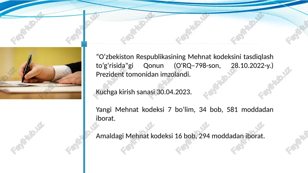 hisobga olinmagan (qog‘ozsiz shaklda mehnat munosabatlariga oid ish yuritish) ayrim sohalardagi ishchilar mehnat munosabatlari o‘ziga xos jihatlari hisobga olinmagan (sportchilar, murabbiylar, transport haydovchilari, ijodiy xodimlar va boshqalar) chiqarib tashlanayotgan normalar davlat ijtimoiy sug‘urtasi mehnat kodeksining tartibga solish predmeti hisoblanmasligi sababli amaldagi mehnat kodeksining xvi bobi (davlat ijtimoiy sug‘urtasi) va undagi 282-294-moddalar chiqarib tashlandi. yangi mehnat kodeksida ushbu bo‘lim asosan havola normalarini o‘z ichiga oladi. davlat ijtimoiy sug‘urtasi bo‘yicha munosabatlar mehnat kodeksining tartibga solish predmetiga kiritilmagan, lekin maxsus qonun hujjatlari bilan tartibga solinadi va alohida sohaning predmetini tashkil etadi. amaldagi mehnat kodeksining 100-moddasi ikkinchi qismining 7-bandi “xodimning pensiya yoshiga yetganligi munosabati bilan ish beruvchining tashabbusi bilan mehnat shartnomasini bekor qilish” asosi chiqarib tashlanmoqda. yakka tartibdagi mehnatga oid munosabatlar va ular bilan bevosita bog'liq ijtimoiy munosabatlarni huquqiy tartibga solishning asosiy prinsiplari etib quyidagilar belgilandi: • mehnat huquqlarining tengligi, mehnat va mashg'ulotlar sohasida kamsitishni taqiqlash; • mehnat erkinligi va majburiy mehnatni taqiqlash; • …