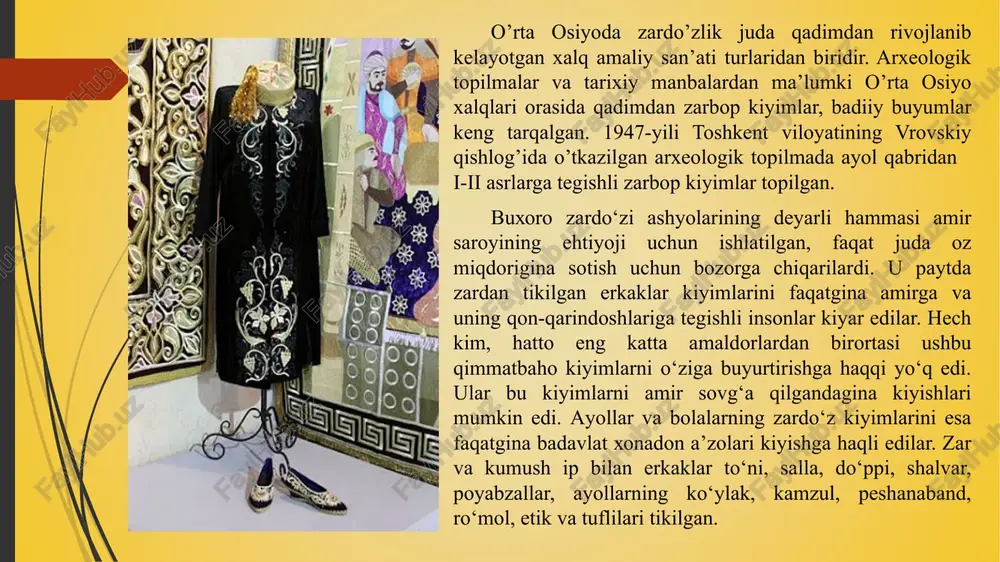 tall g‘ilofdir. uning ustki va yon tomonlarida igna toyib ketmasligi uchun chuqurchalar o‘yilgan. qaychilar zardo‘zlikda uch turdagi qaychilardan foydalaniladi: 1. naqshlar, gullarni qirqishda ishlatiladigan o‘rdakburun qaychi (1-rasm) va tuyabo‘yin qaychi (2-rasm). bu qaychilar faqat gullarni qirqishda kerak bo‘ladi. 2. pardozlashda kerak bo‘ladigan qaychilar (3-rasm). bu qaychilar kichikroq bo‘lib, dastgoh ustida ishlashda qulay. 3. andaza bichishda kerak bo‘ladigan qaychilar (4-rasm). bunday qaychilar kattaroq va o‘tkirroq bo‘lishi zarur. ignalar zardo‘zlikda barcha jarayonlar qo‘lda bajariladigan choklar orqali amalga oshiriladi, shuning uchun ignalar va ularni tanlay bilish muhim ahamiyatga ega. zardo‘zlikda, asosan, uch xil turdagi ignalar ishlatiladi: 1. tikish ishlari uchun 2-sonli ignalar ishlatiladi. 2. bezatish ishlari uchun esa 1-sonli ignalarning ikki turi ishlatiladi. zardo‘zlikda ishlatiladigan naqsh turlari xalq amaliy bezak san’atida, jumladan, zardo‘zlikda ham naqshlar muhim o‘rin tutadi. chunki zardo‘zlik xalq amaliy san’atining qo‘l choklari orqali hosil qilingan naqshlar asosida badiiy ishlov berish turidir. “naqsh” arabcha so‘z bo‘lib, “gul”, “tasvir” degan ma’nolarni anglatadi. …